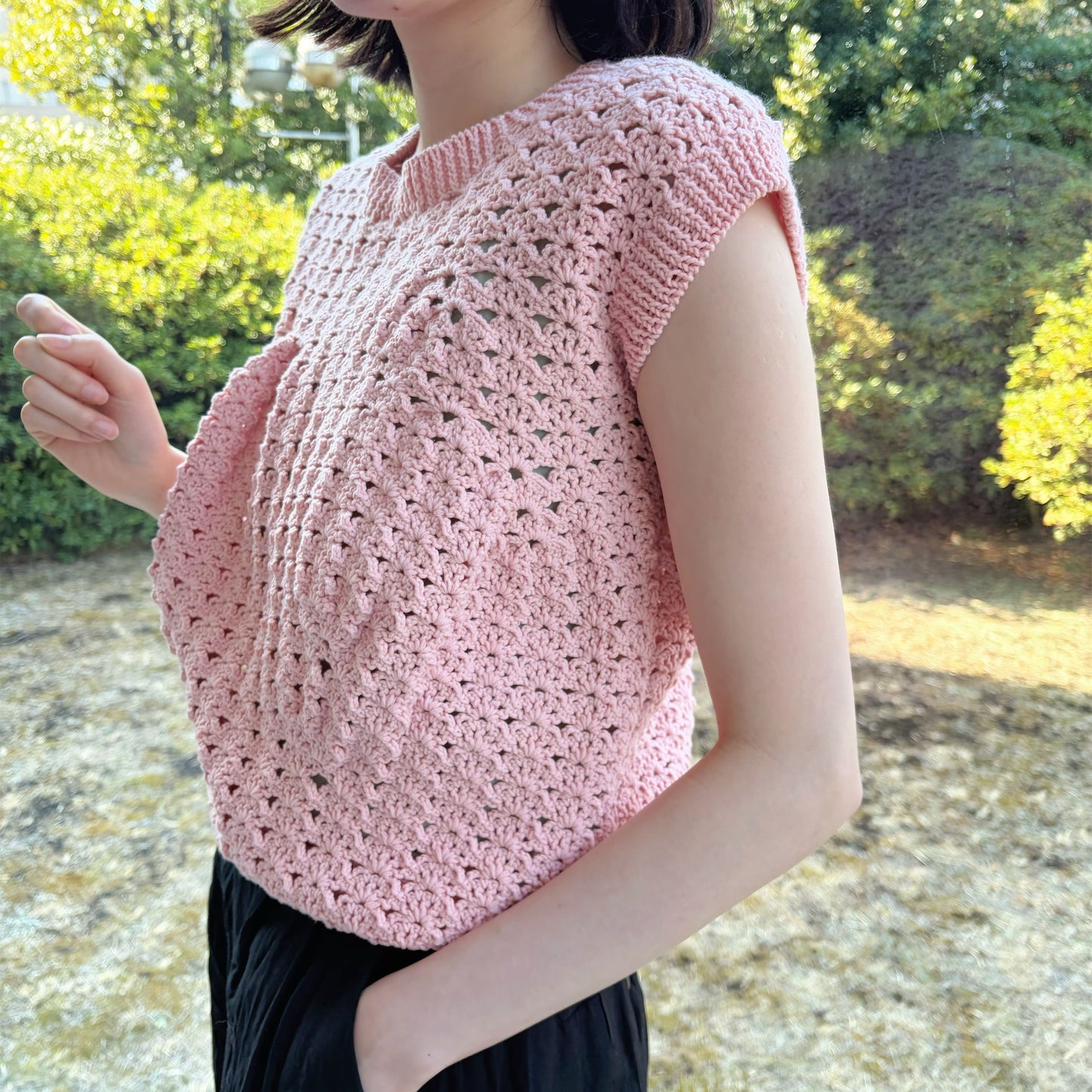 unstable pullover / pink / レースクロシェベスト