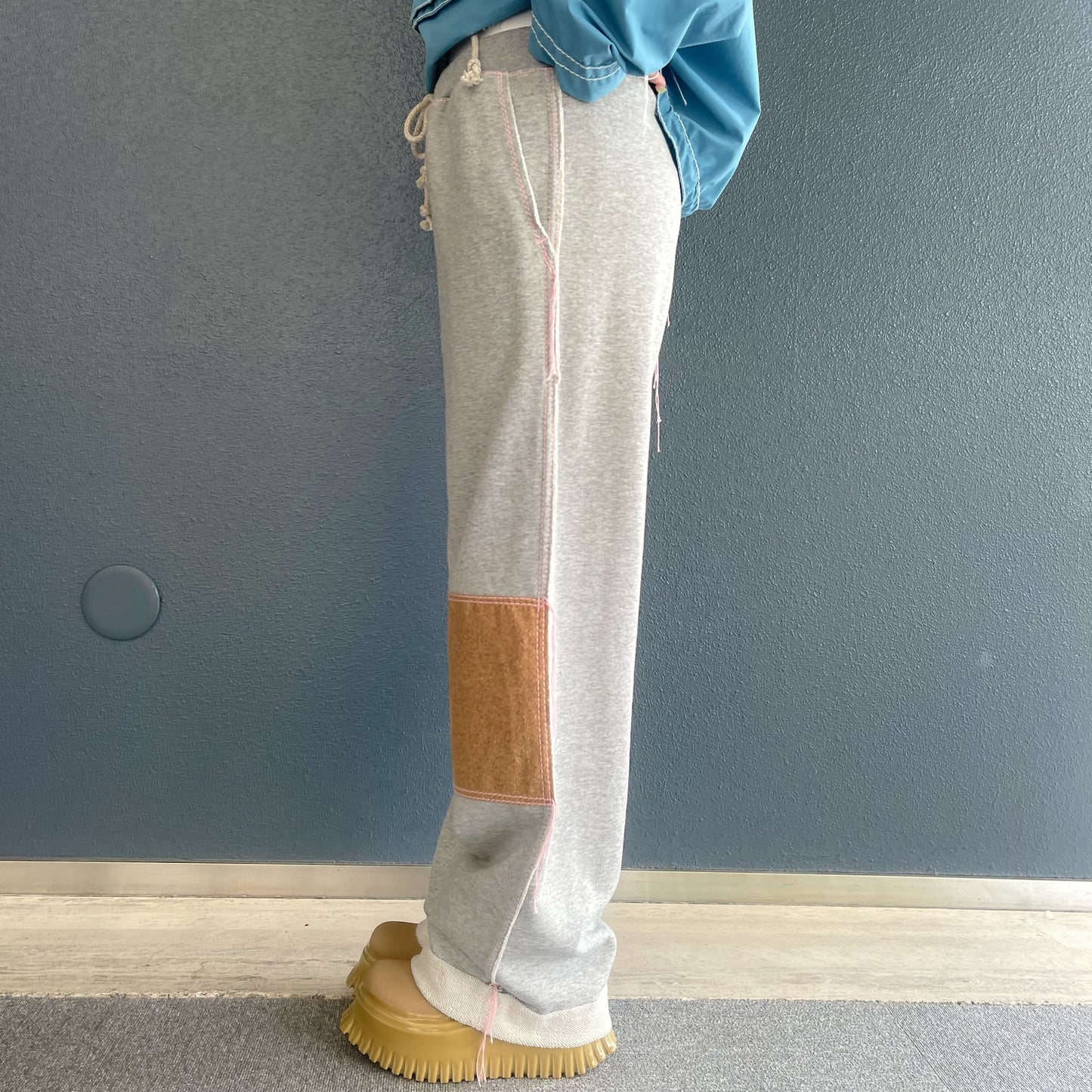 cork easy pants / grey / スウェットパンツ