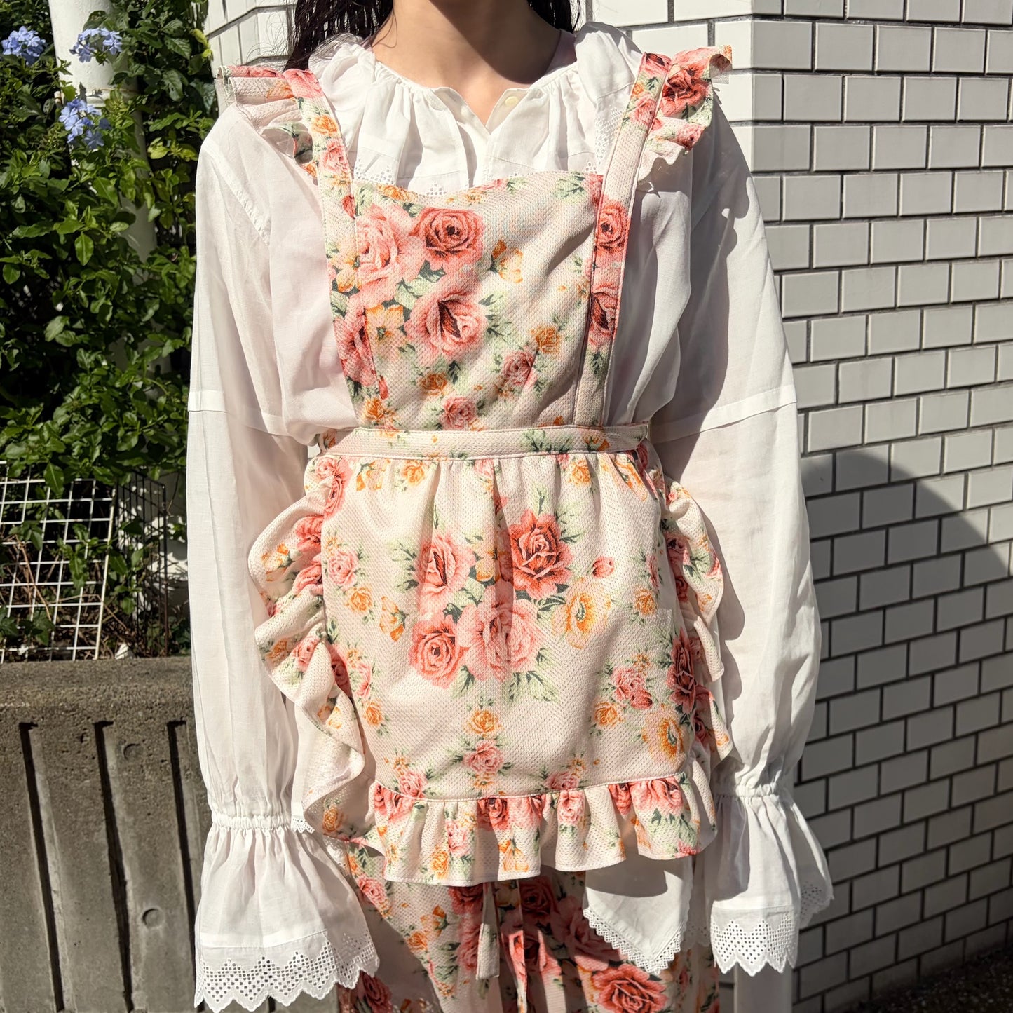 WORN FLORAL APRON / WORN FLORAL / フラワーパターンエプロン