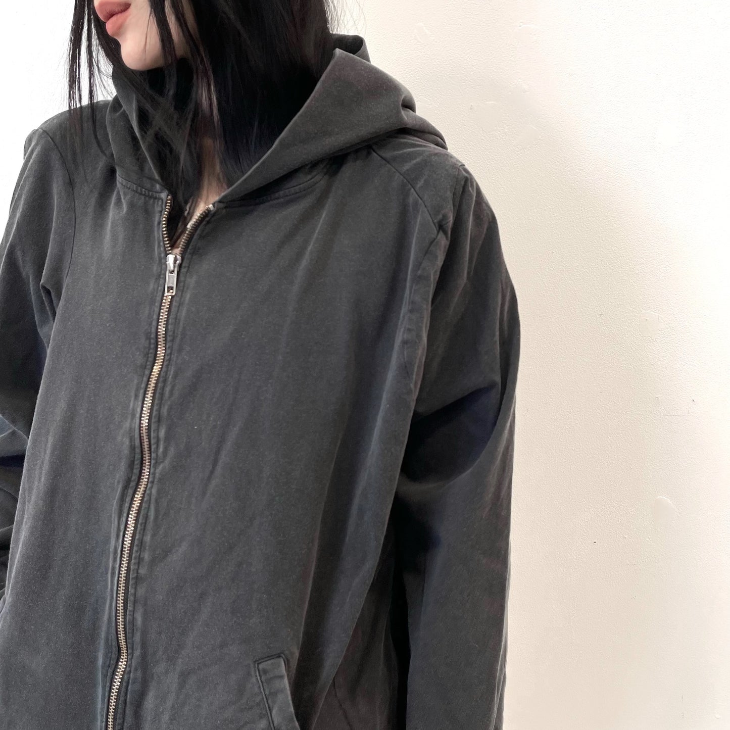 ASYMMETRY ZIP-UP PARKA / BLACK / アシンメトリージップアップパーカー