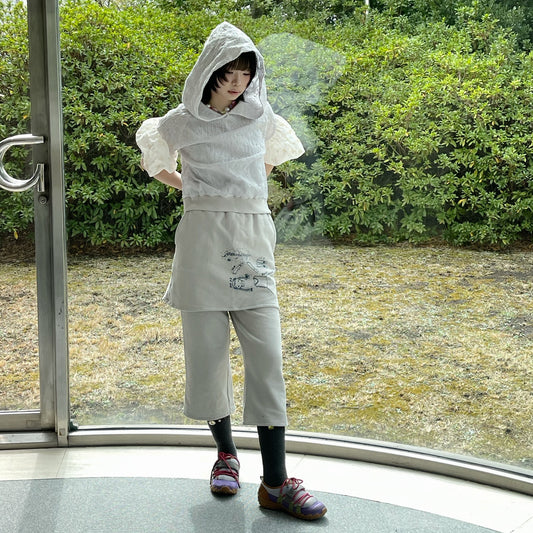 Gray embroidery Hoodie / Gray / 刺繍フーディー