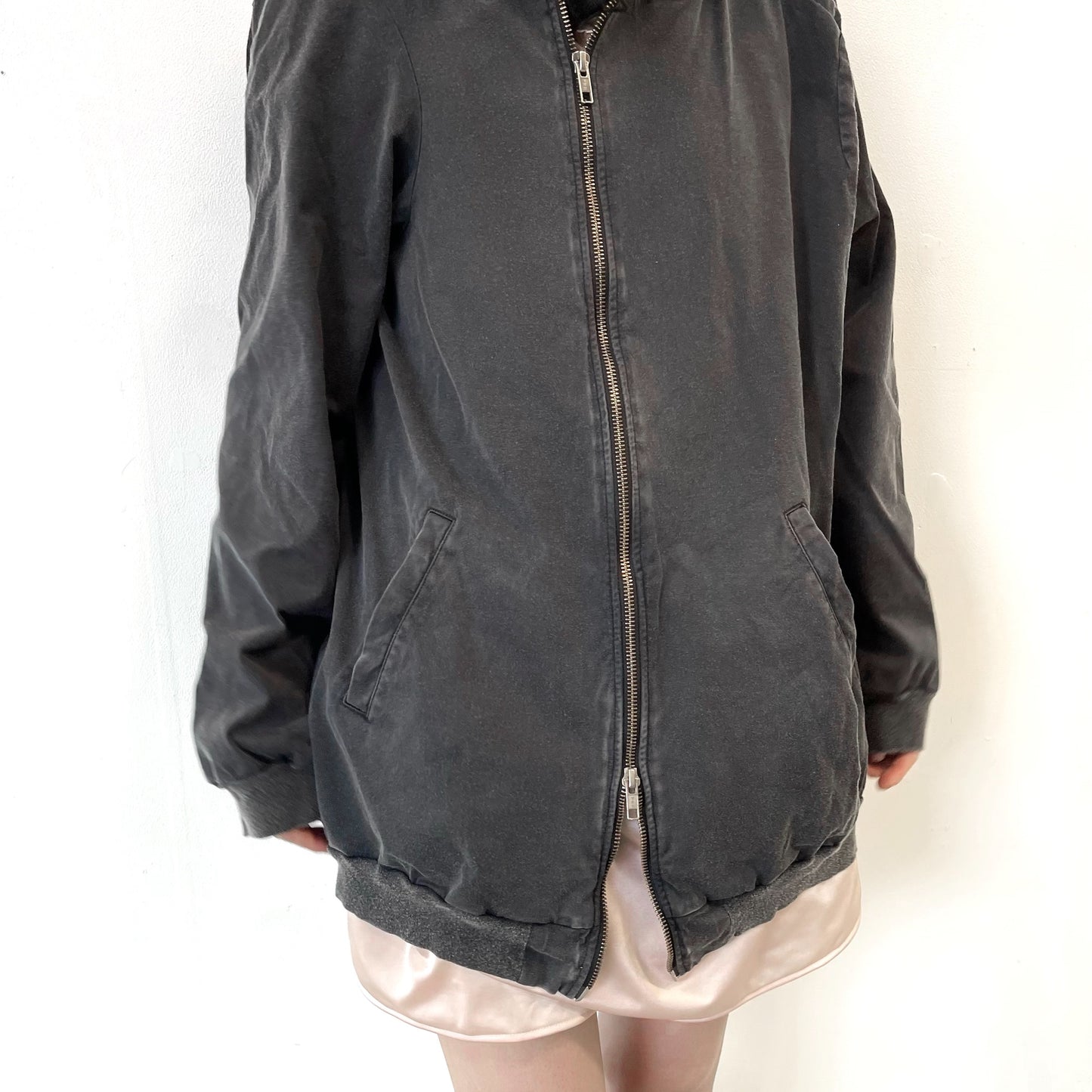 ASYMMETRY ZIP-UP PARKA / BLACK / アシンメトリージップアップパーカー