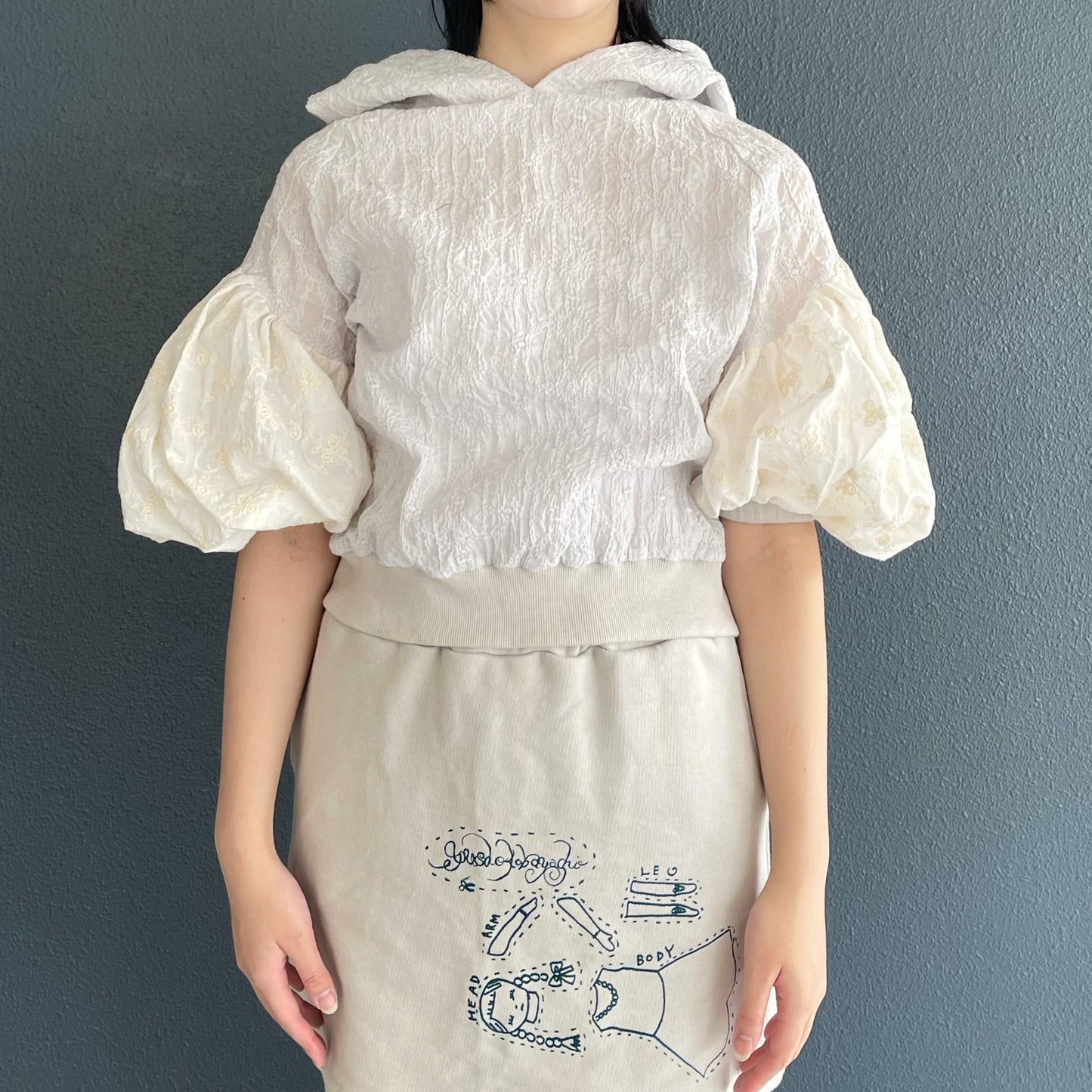 Gray embroidery Hoodie / Gray / 刺繍フーディー