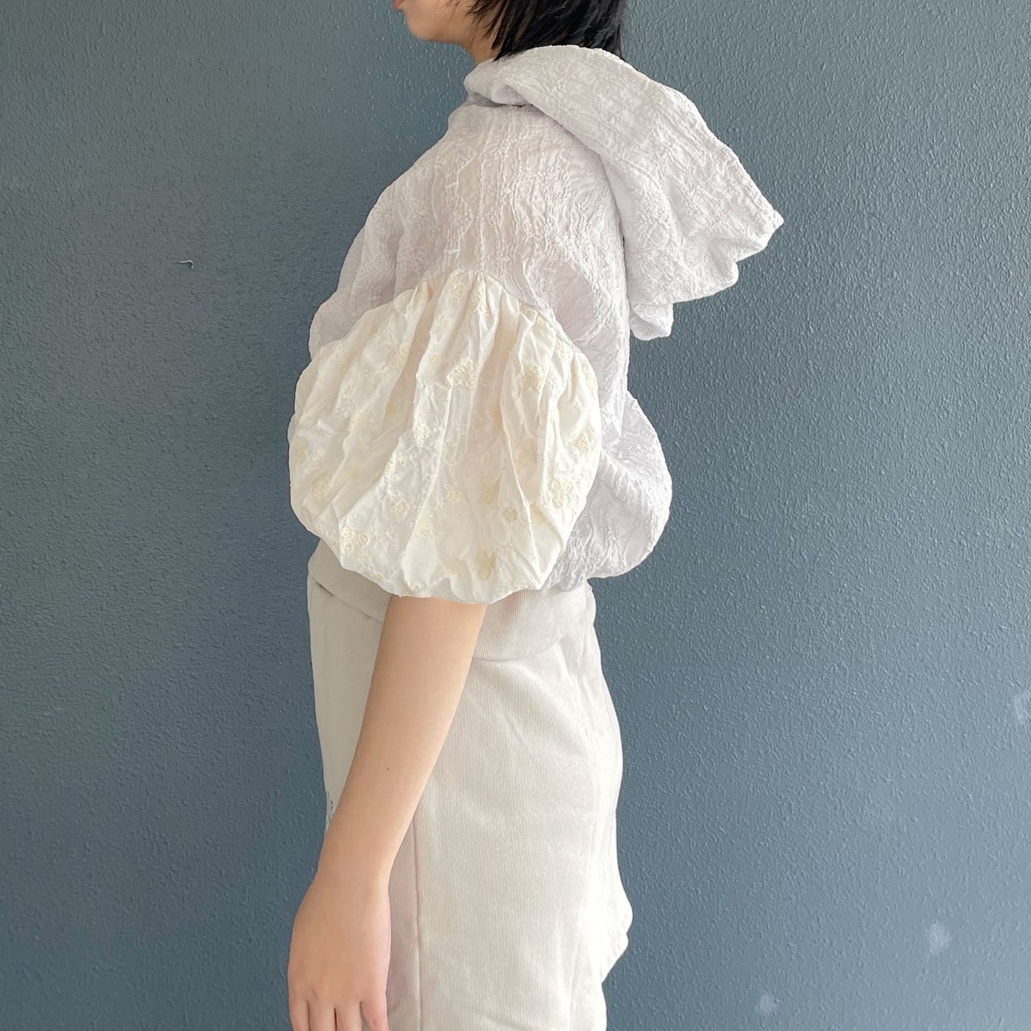 Gray embroidery Hoodie / Gray / 刺繍フーディー