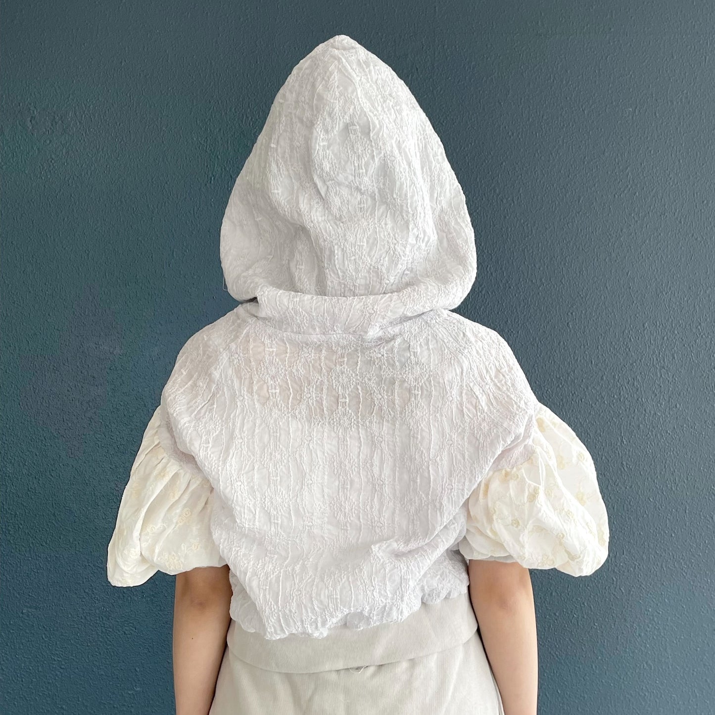 Gray embroidery Hoodie / Gray / 刺繍フーディー