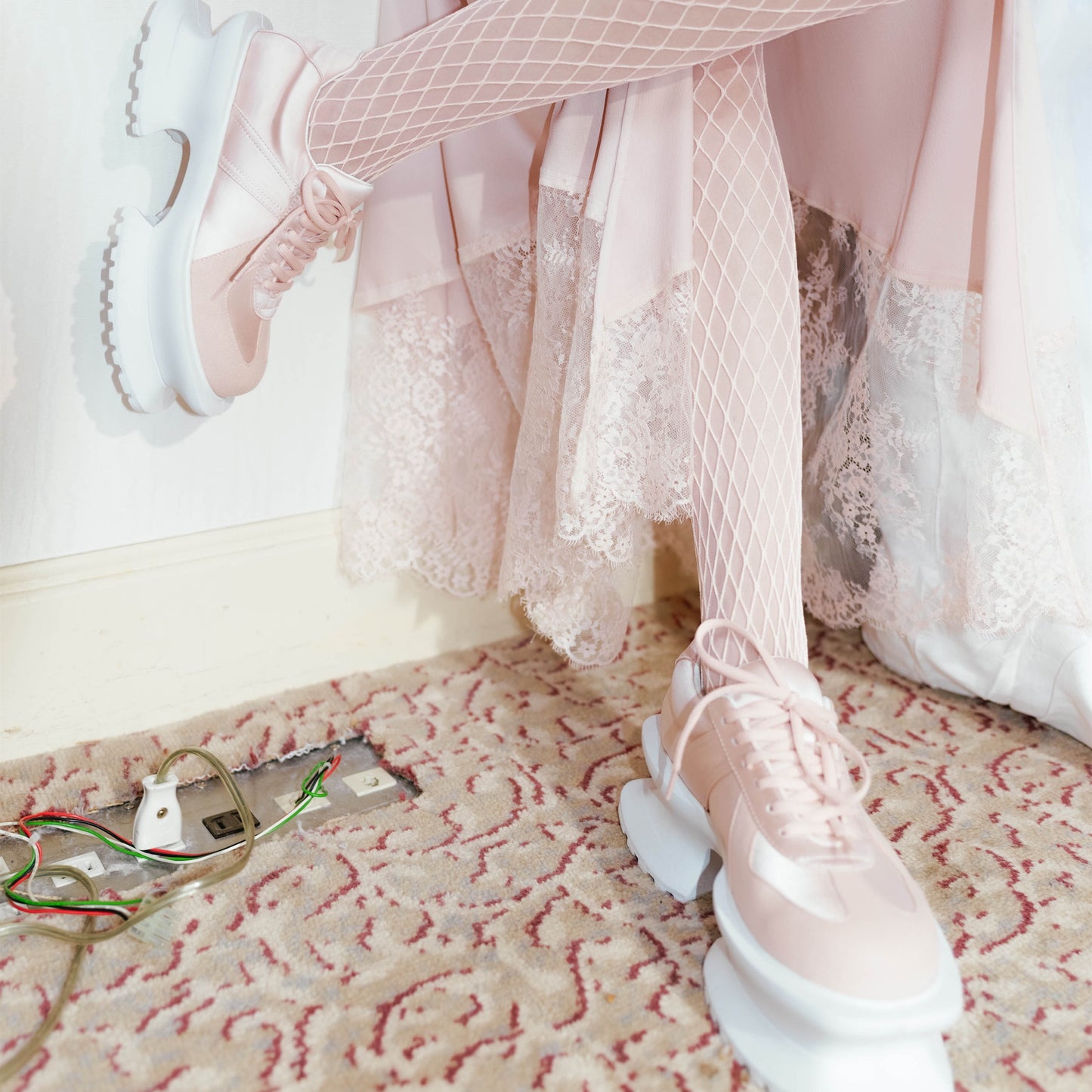 【AKIKOAOKI】Victoria / Pink x White / Aerialシューズ