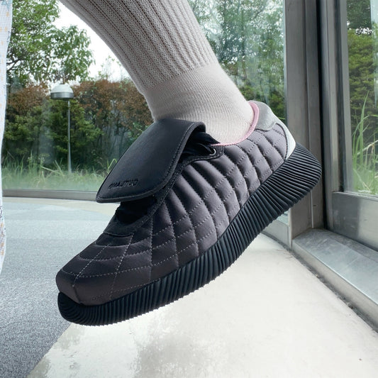 【OUTLAND】Beckham / Grey x Black / サテンシューズ