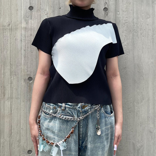 TODO WAVE TOP *SHORTSLEEVE HIGHNECK / BLACK / プリーツハイネックトップス