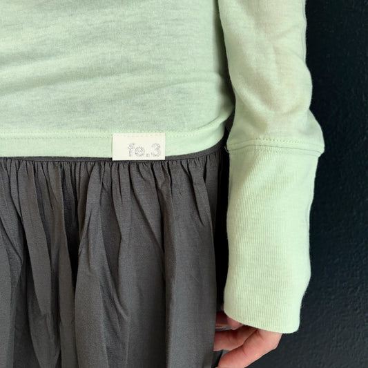 [fe.3] V neck long top / apple mint / Vネックロングスリーブトップ