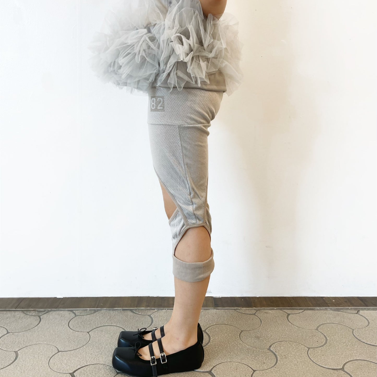 [fa.er.ie] cotton mesh cross up leggings / grey / コットンメッシュクロスアップレギンス