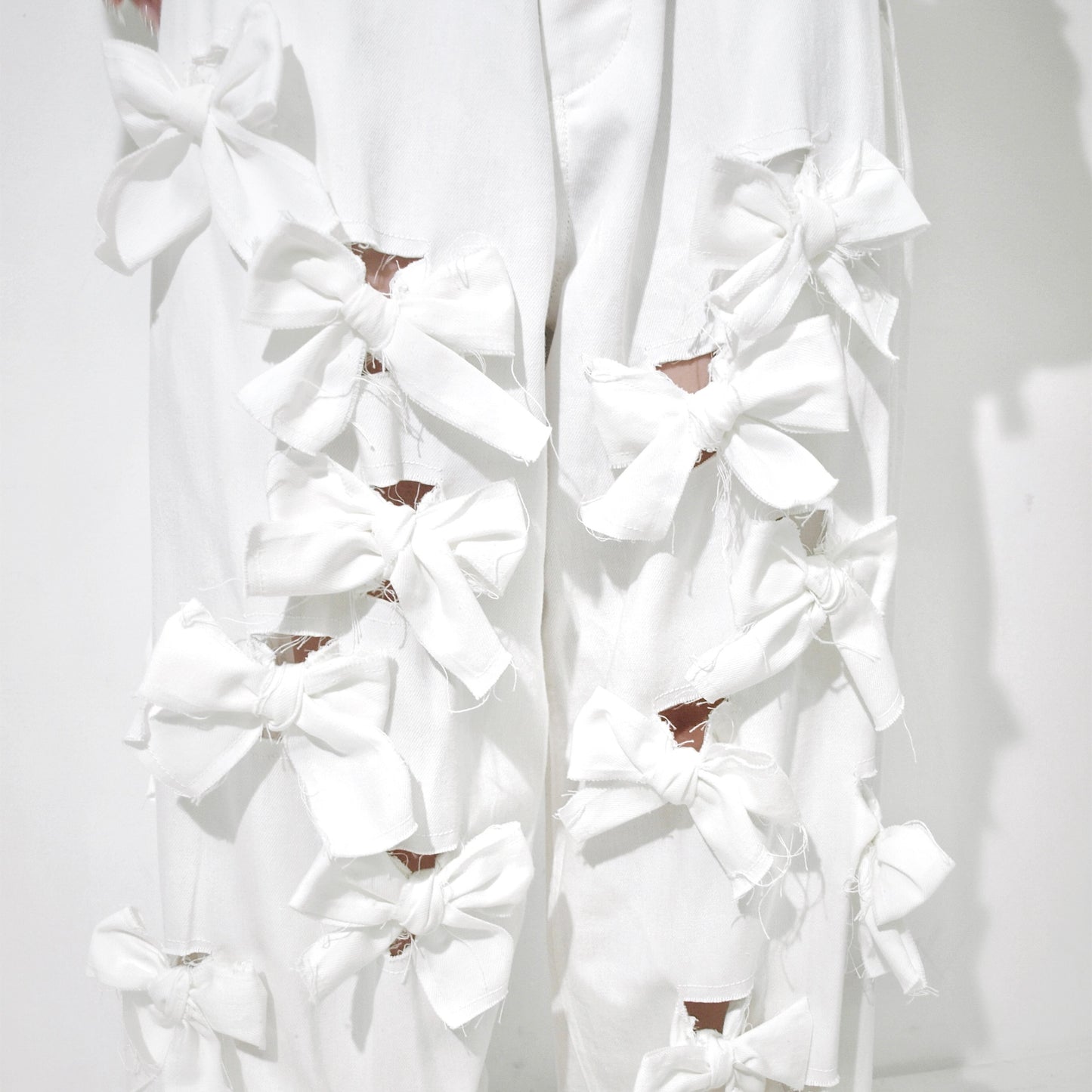 Ribbon denim pants / White / リボンパンツ