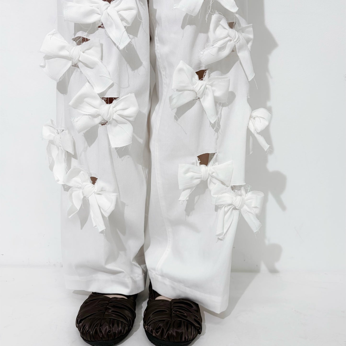 Ribbon denim pants / White / リボンパンツ