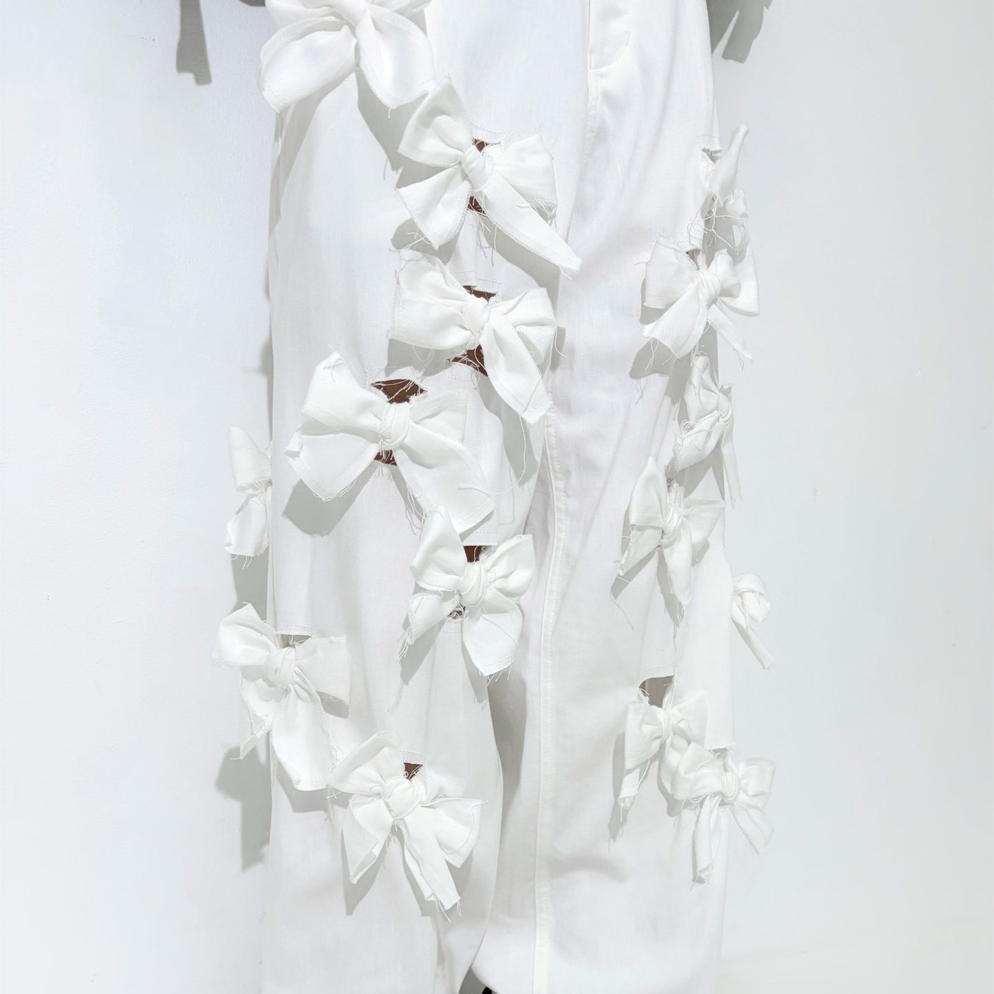 Ribbon denim pants / White / リボンパンツ
