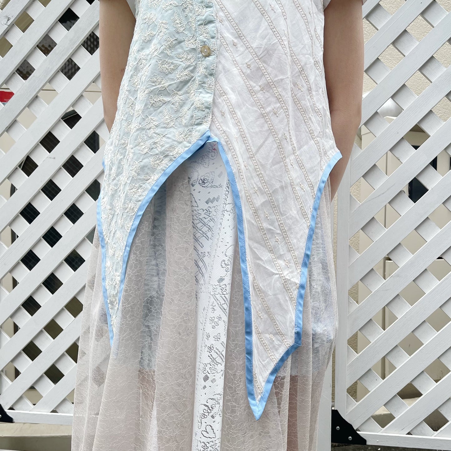 Curve shirt / White × Blue / カーブシャツ