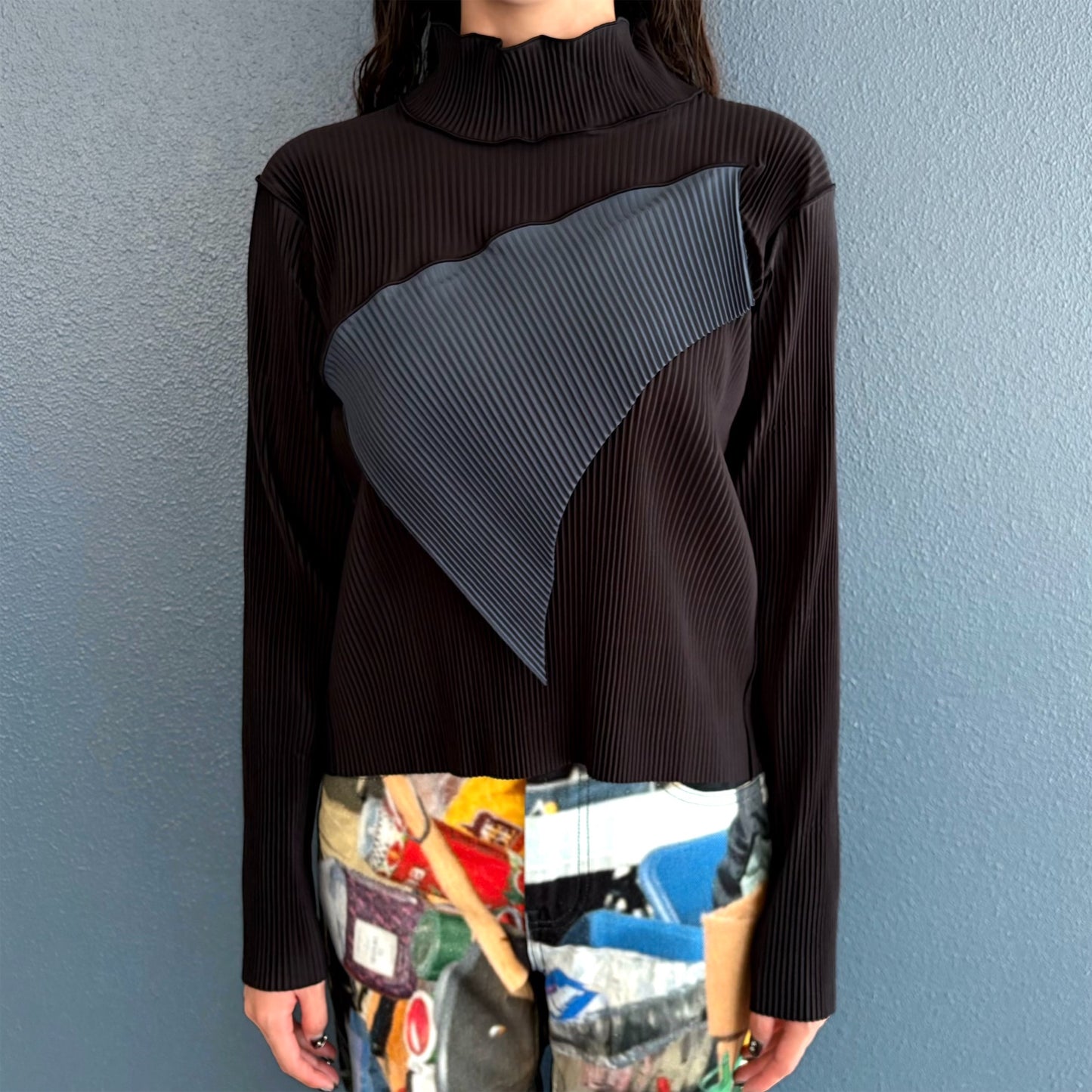 todo WAVE TOP *LONG SLEEVE HIGH NECK REGULAR / BLACK / ハイネックプリーツトップ