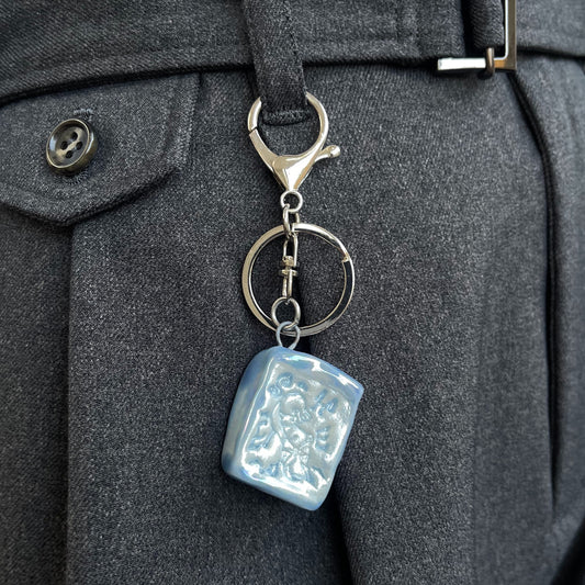 【SHEEP Limited】SHEEP book keychain / Pearl Blue / シープブックキーホルダー