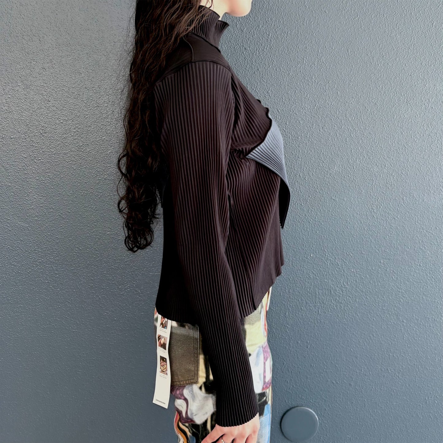 todo WAVE TOP *LONG SLEEVE HIGH NECK REGULAR / BLACK / ハイネックプリーツトップ