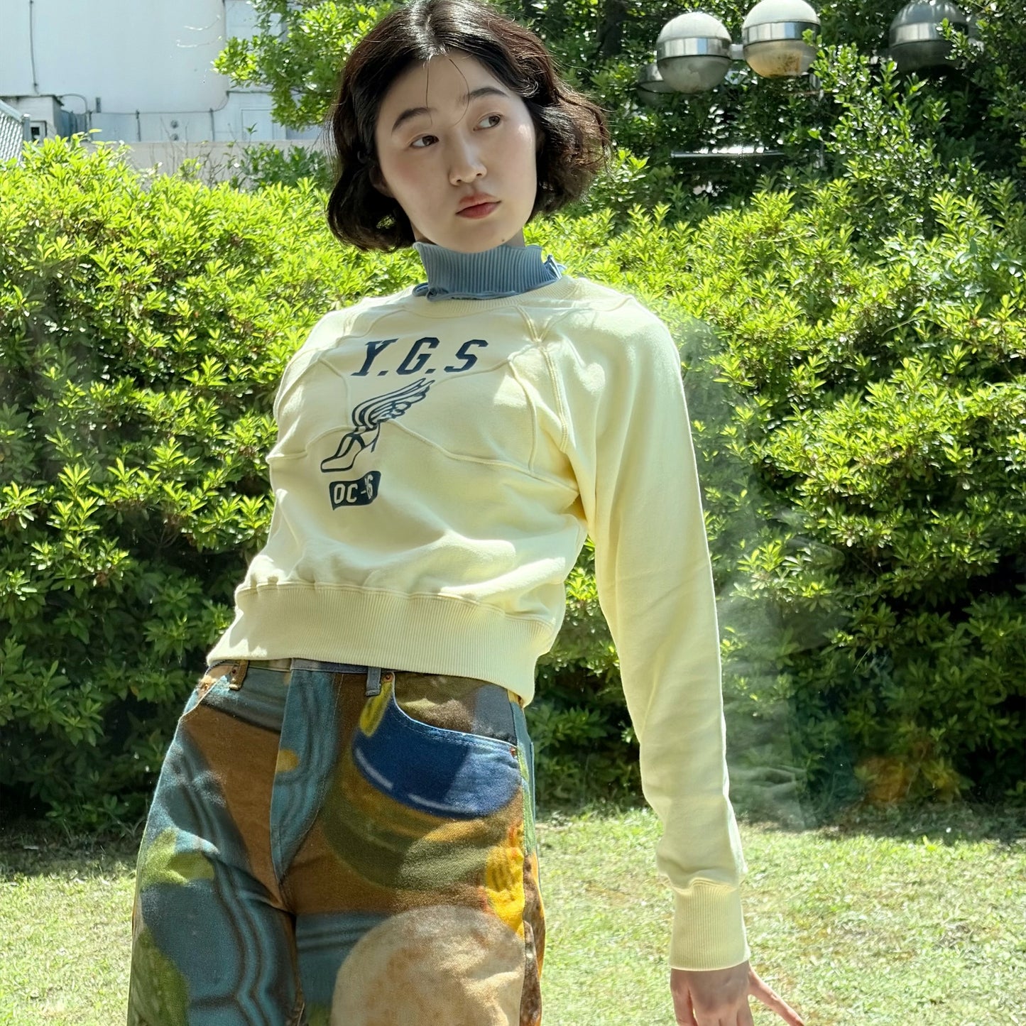 BRA CODE RAGLAN SWEATSHIRT REGULAR / CREAM / グラフィックラグランスウェット