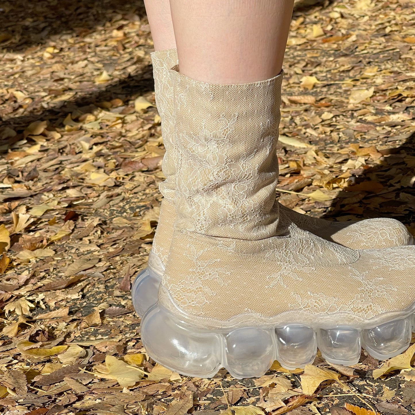 JEWELRYLACE TIGHTS BOOTS / BEIGE / MIKIOSAKABEレースブーツ