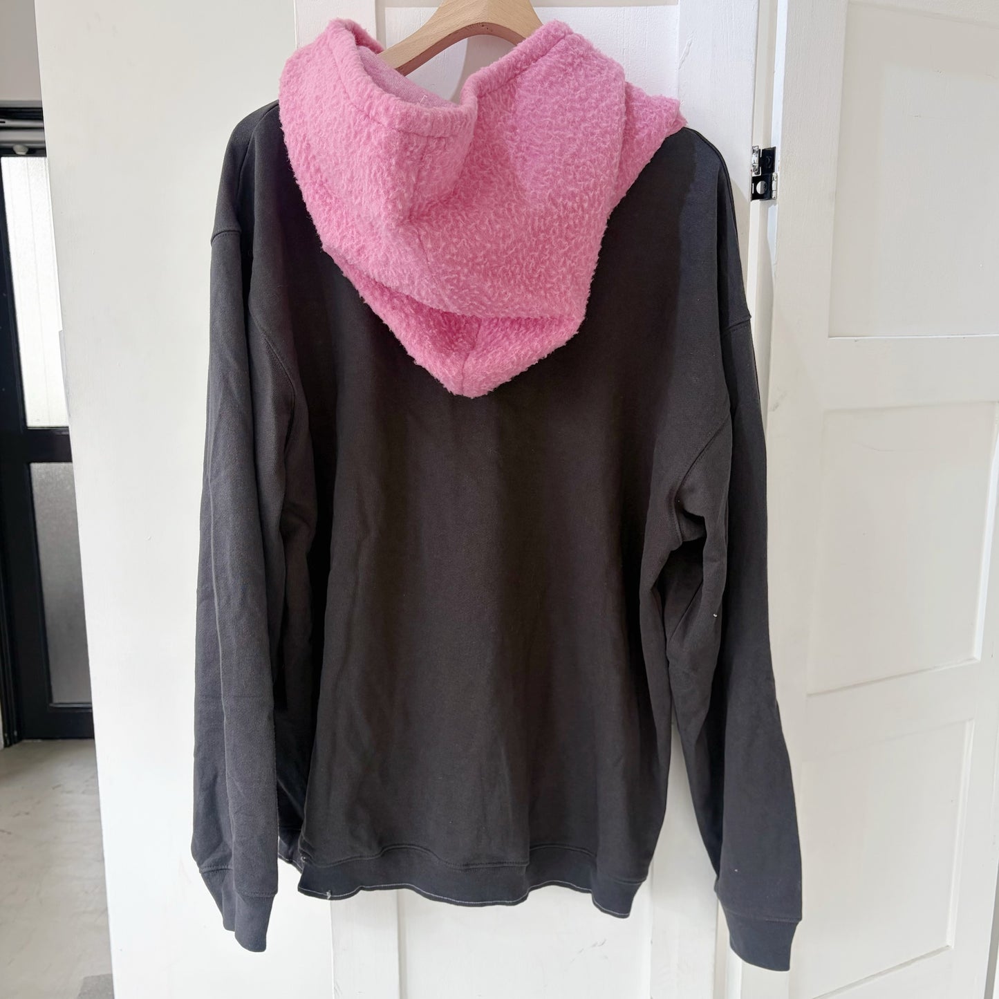 【Collabolation with Lee Haesun】Haesun Angels hoodie / Gray / グラフィックフーディー