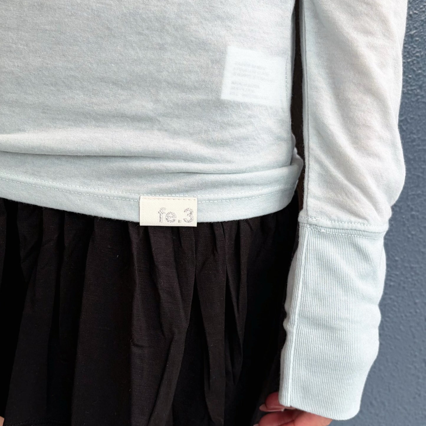 [fe.3] V neck long top / cloud / Vネックロングスリーブトップ