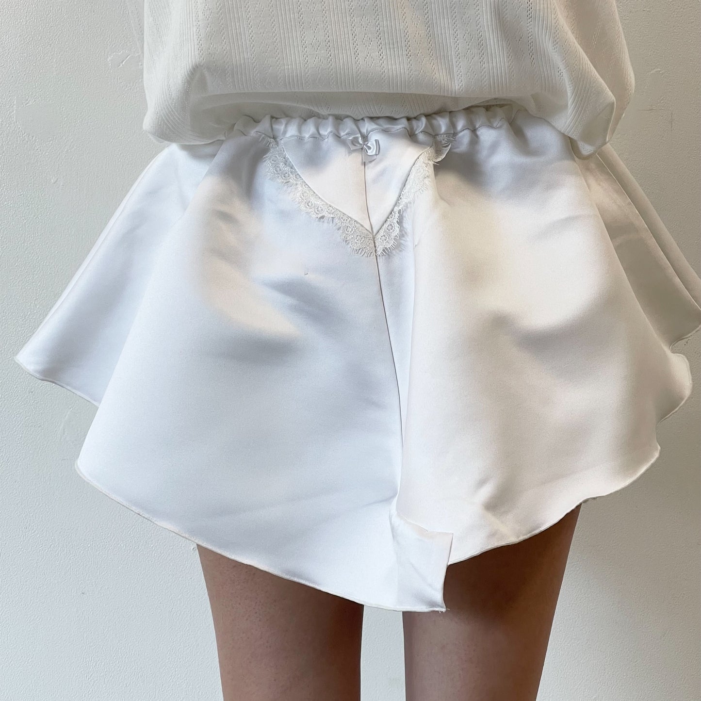 SATIN PANTY SKIRT / WHITE / サテンスカート