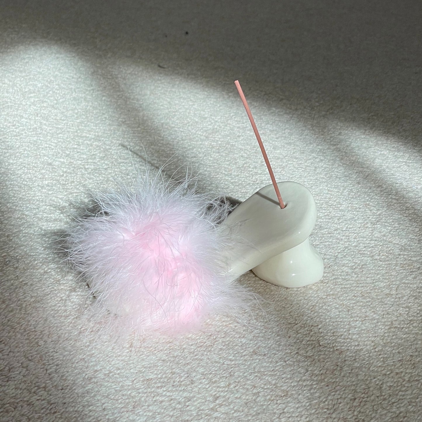 Pink fur shoes incense holder / ピンクファーシューズインセンスホルダー