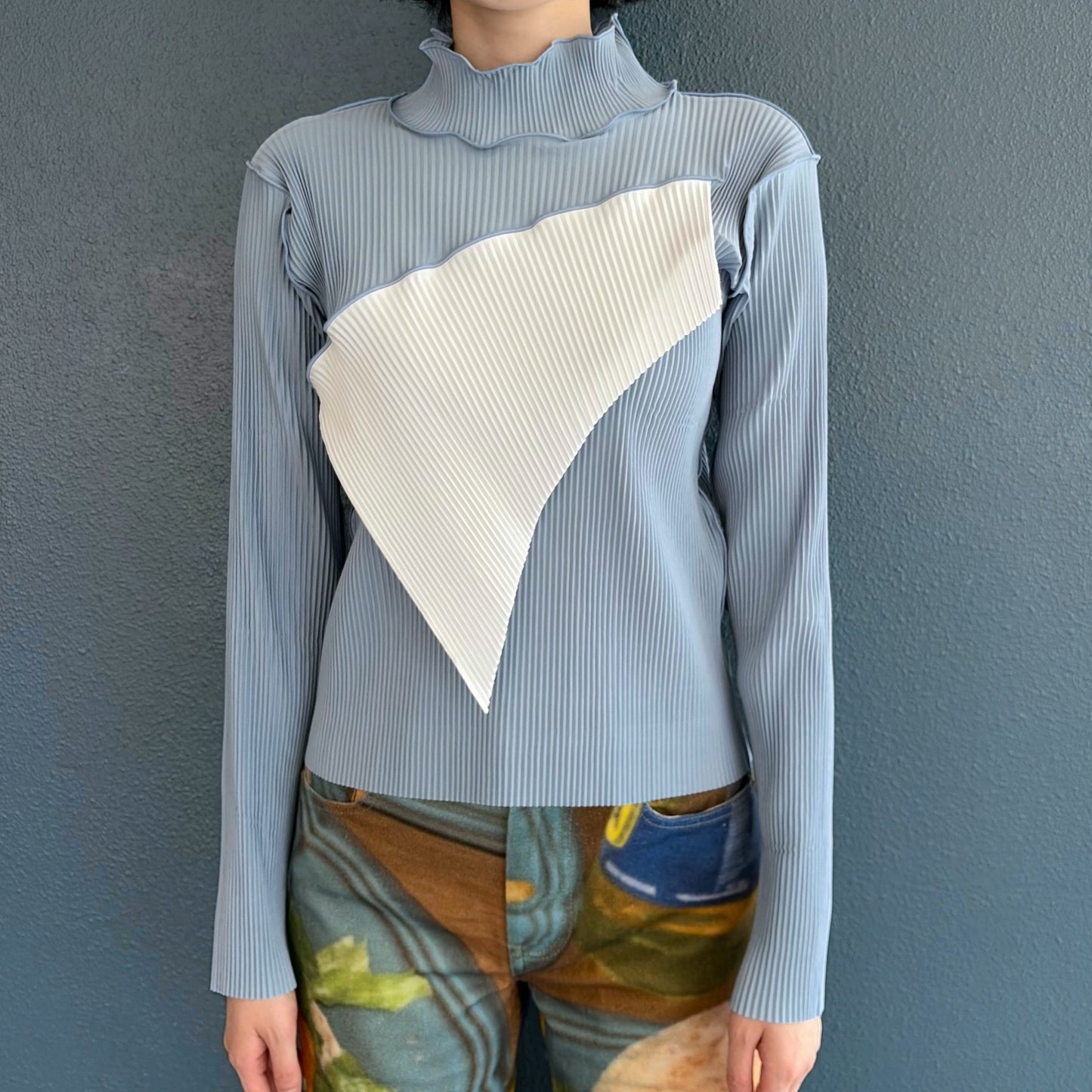 todo WAVE TOP *LONG SLEEVE HIGH NECK REGULAR / SODA / ハイネックプリーツトップ