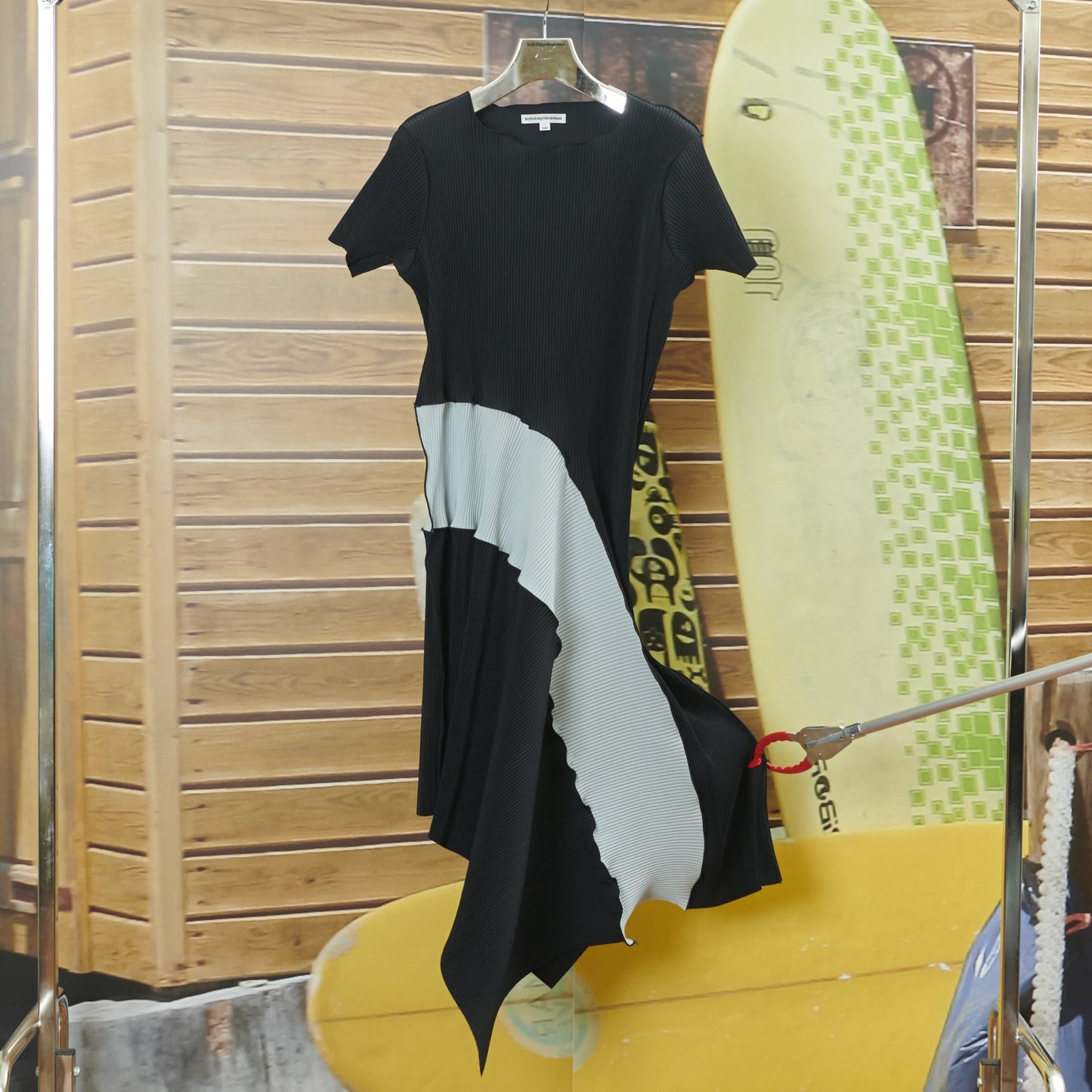 ARCH DRESS *SHORT SLEEVE / BLACK / プリーツアーチドレス