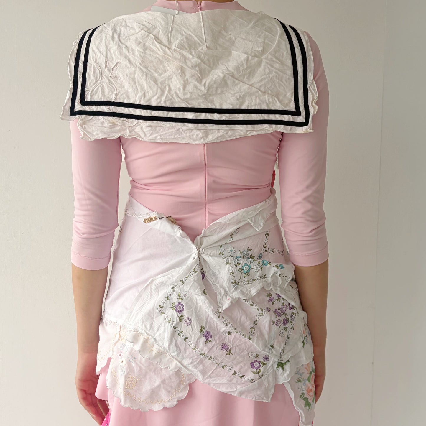 TOP MADE WITH ANTIQUE TISSUES, MINI SAILOR COLLAR AND OPEN BACK / MULTI / アンティークハンカチドレス