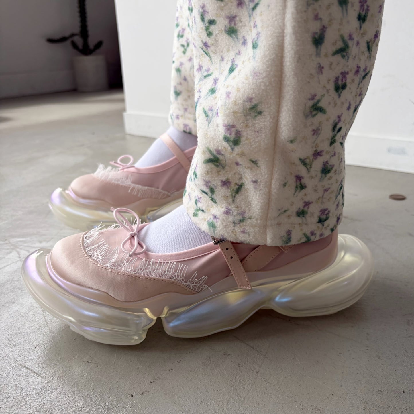 【MIKIOSAKABE】Lotus satin / PINK SATIN / ストラップシューズ