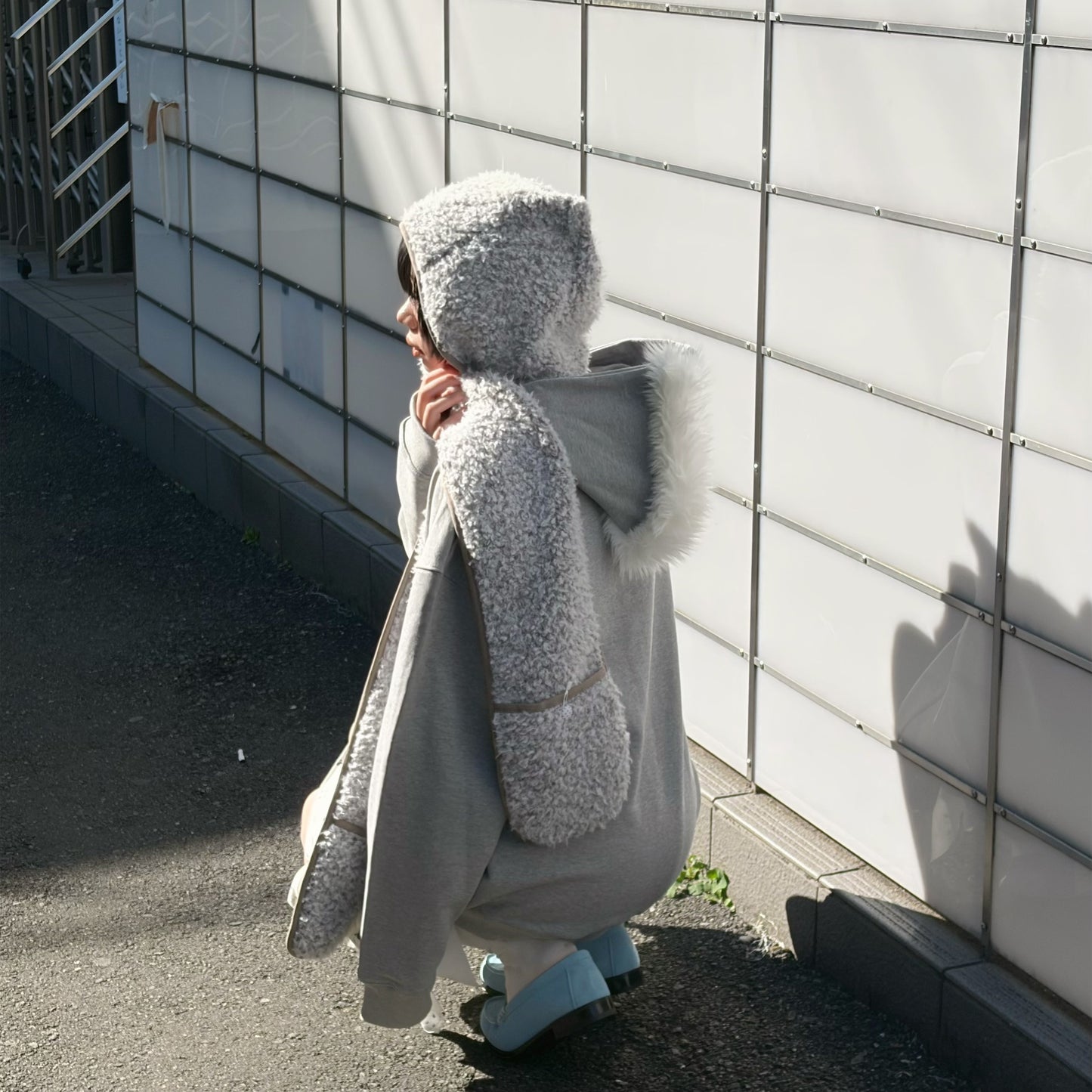 fa.er.ie] furry ear hood muffler / brown / フード付きマフラー