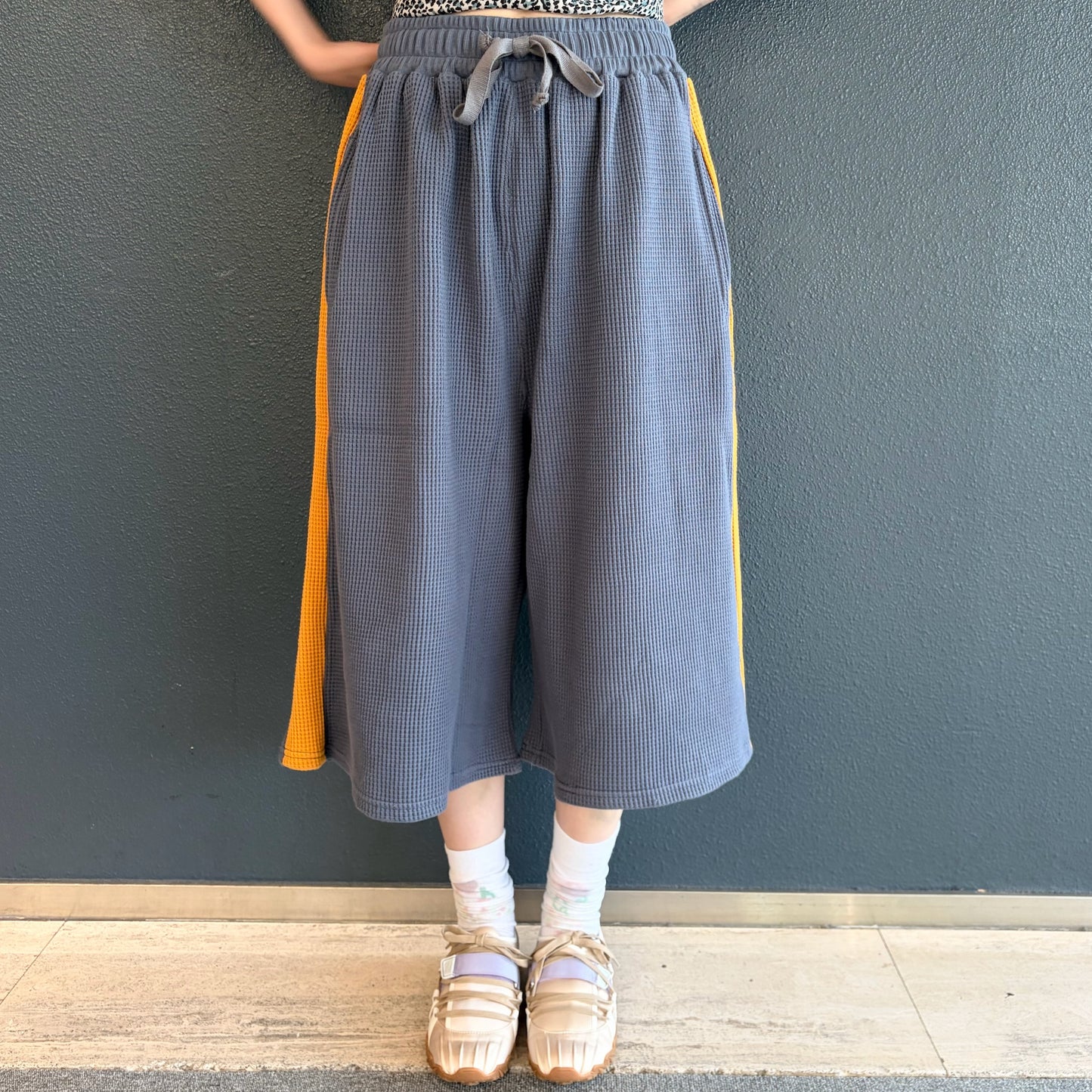 [F.E.E.S] waffle track pants / blue / ワッフルトラックパンツ