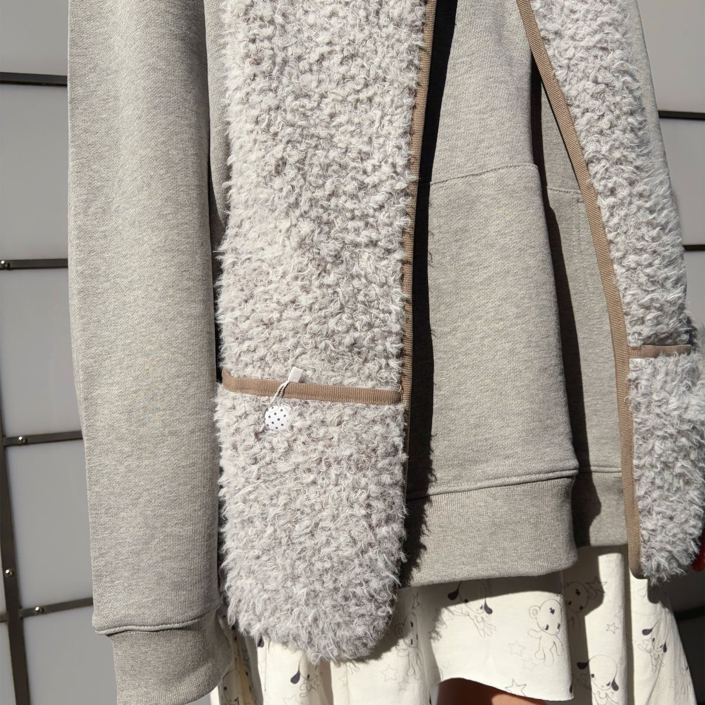 fa.er.ie] furry ear hood muffler / brown / フード付きマフラー