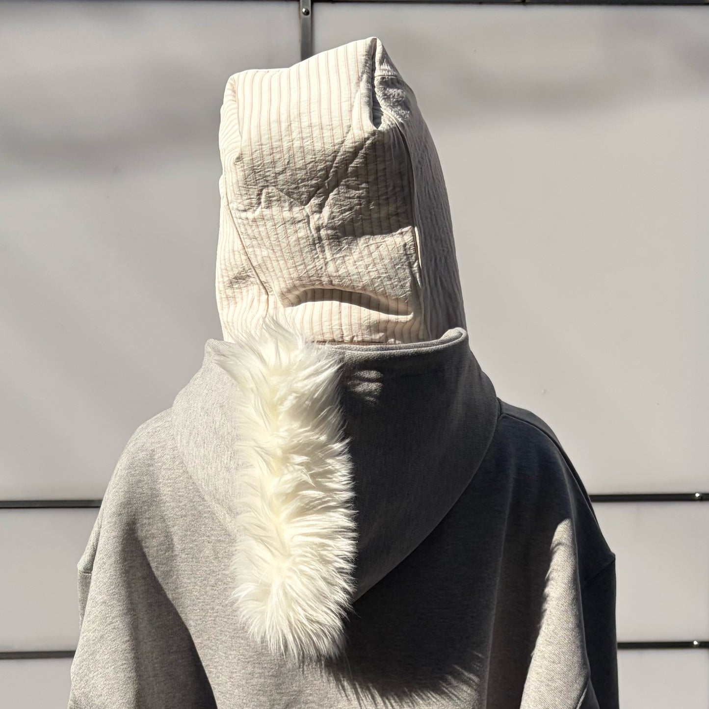 fa.er.ie] furry ear hood muffler / brown / フード付きマフラー