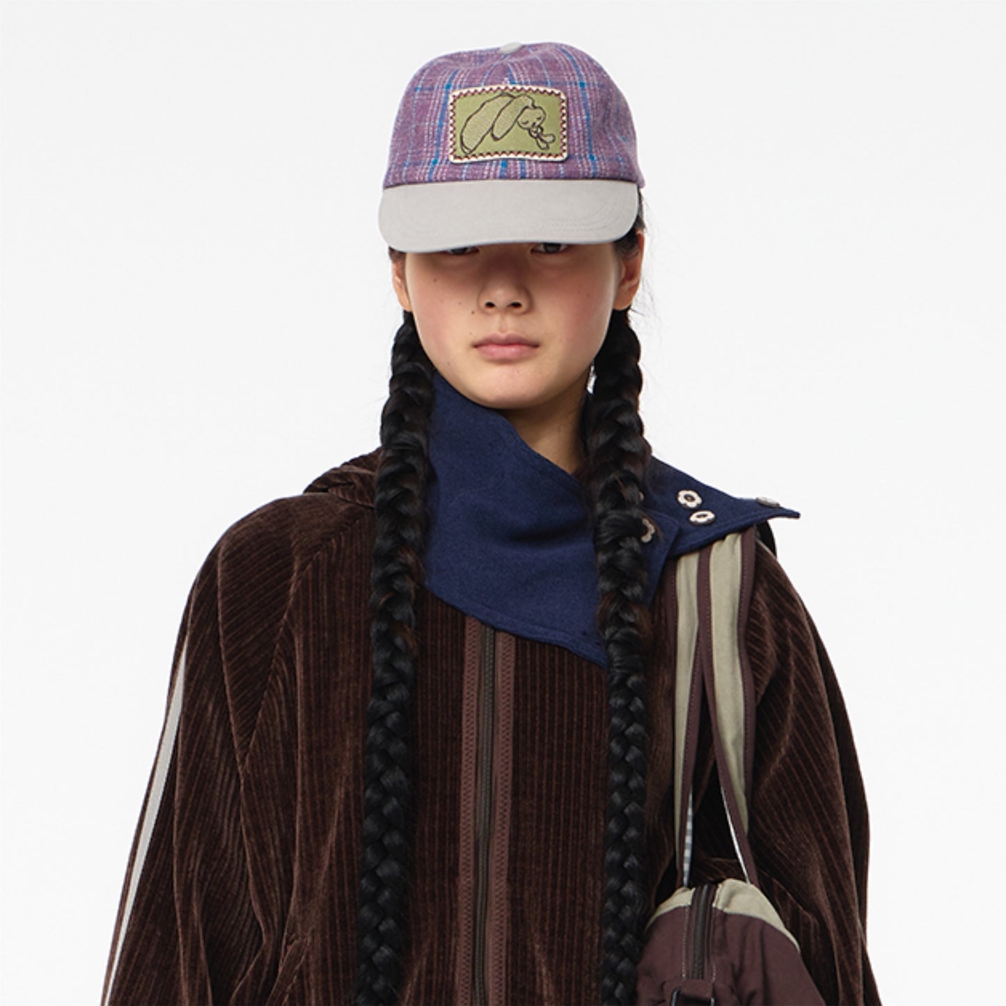 TEJI BUNNY EMBLEM CAP / PURPLE / コラボレーショングラフィック刺繍キャップ