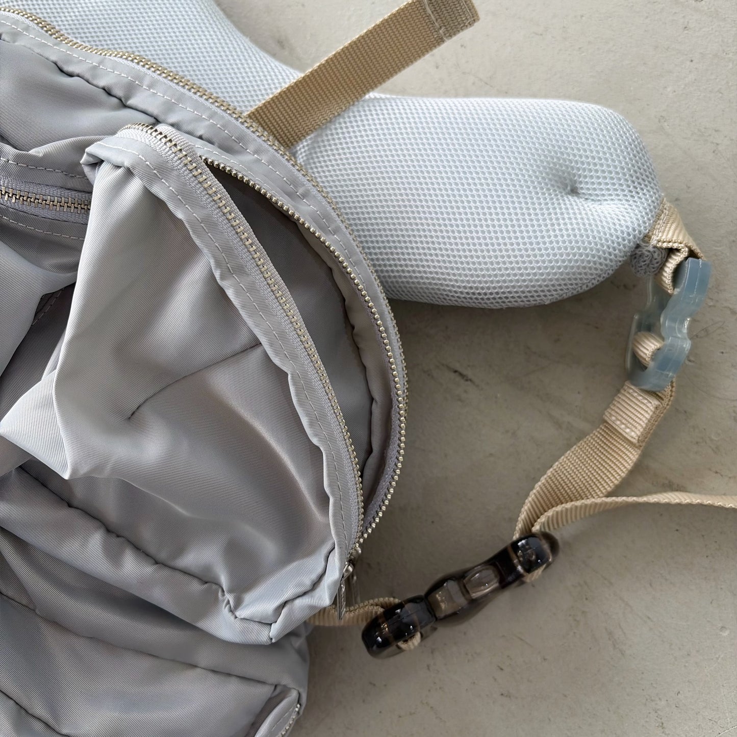 【SHEEP LIMITED】 MIKIOSAKABE 7pokets bag / Gray×Beige×Black / ショルダーバッグ