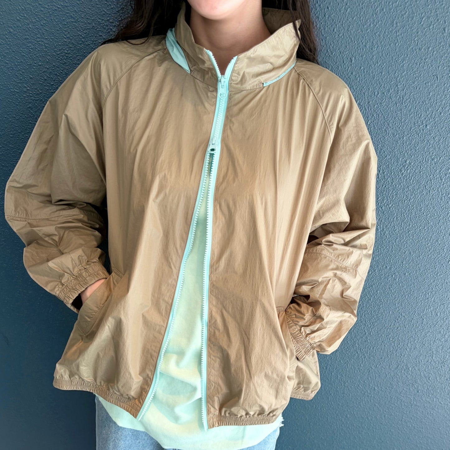 [F.E.E.S] color block windbreaker / khaki / ナイロンウィンドブレーカー