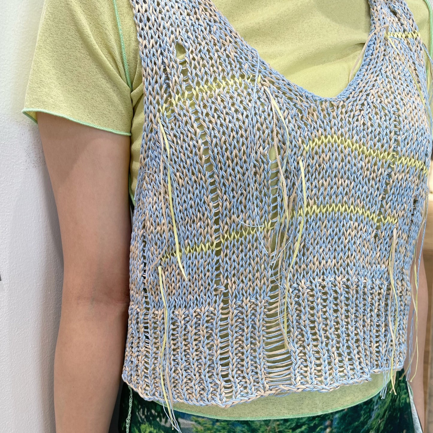 gima knit vest / blue x yellow / ギマVネックニットベスト