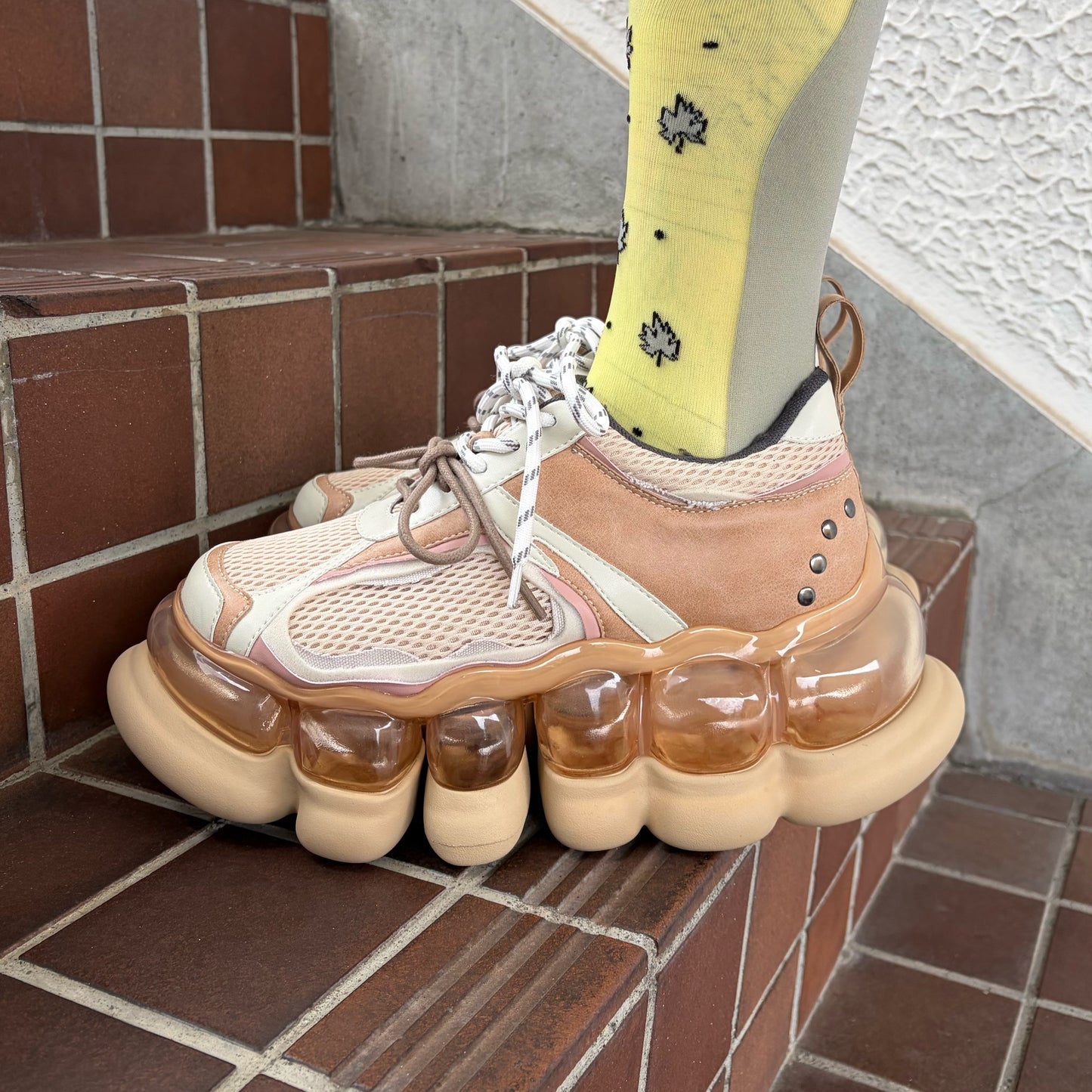 JEWELRY ARK CAVE / BEIGE / MIKIOSAKABEスニーカー