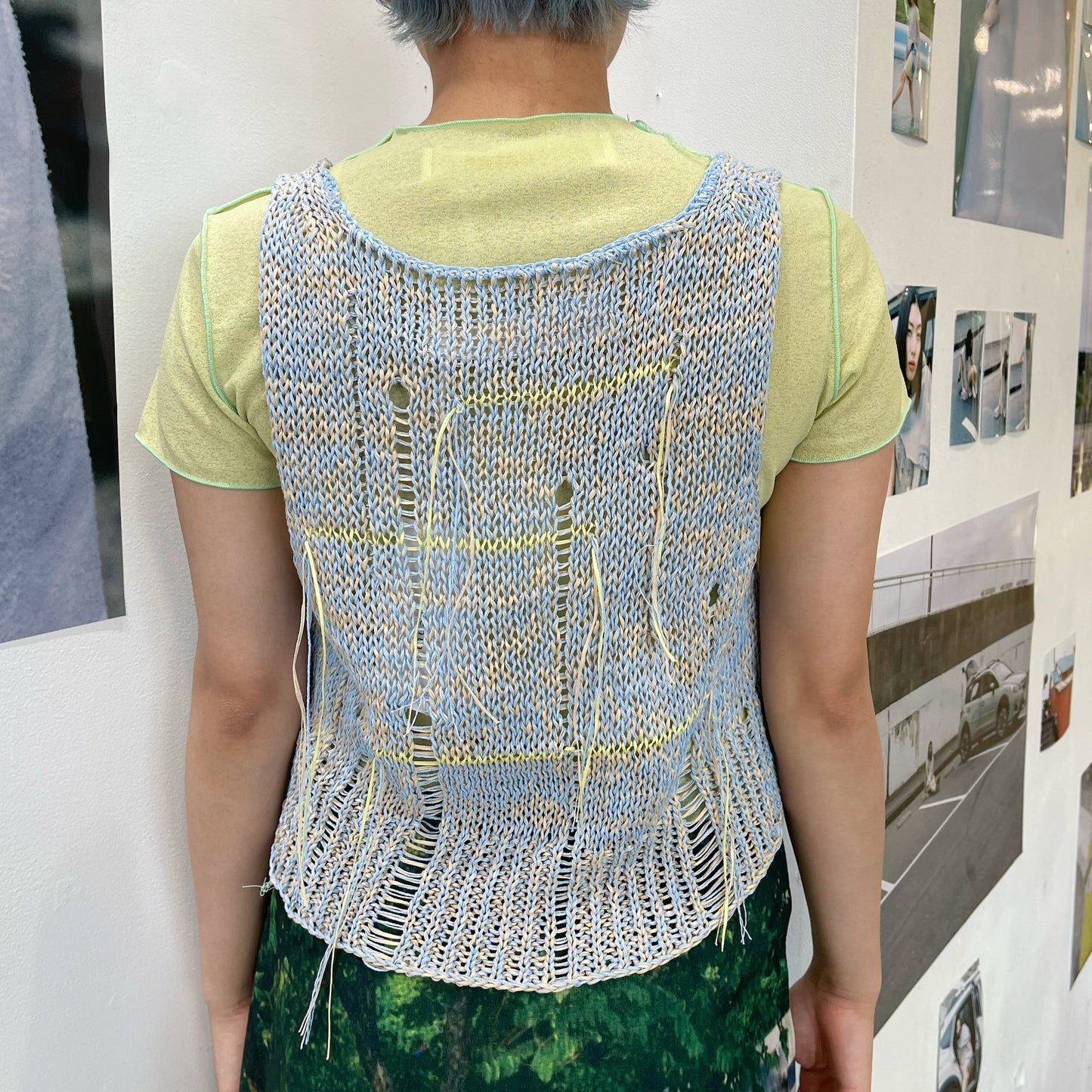 gima knit vest / blue x yellow / ギマVネックニットベスト