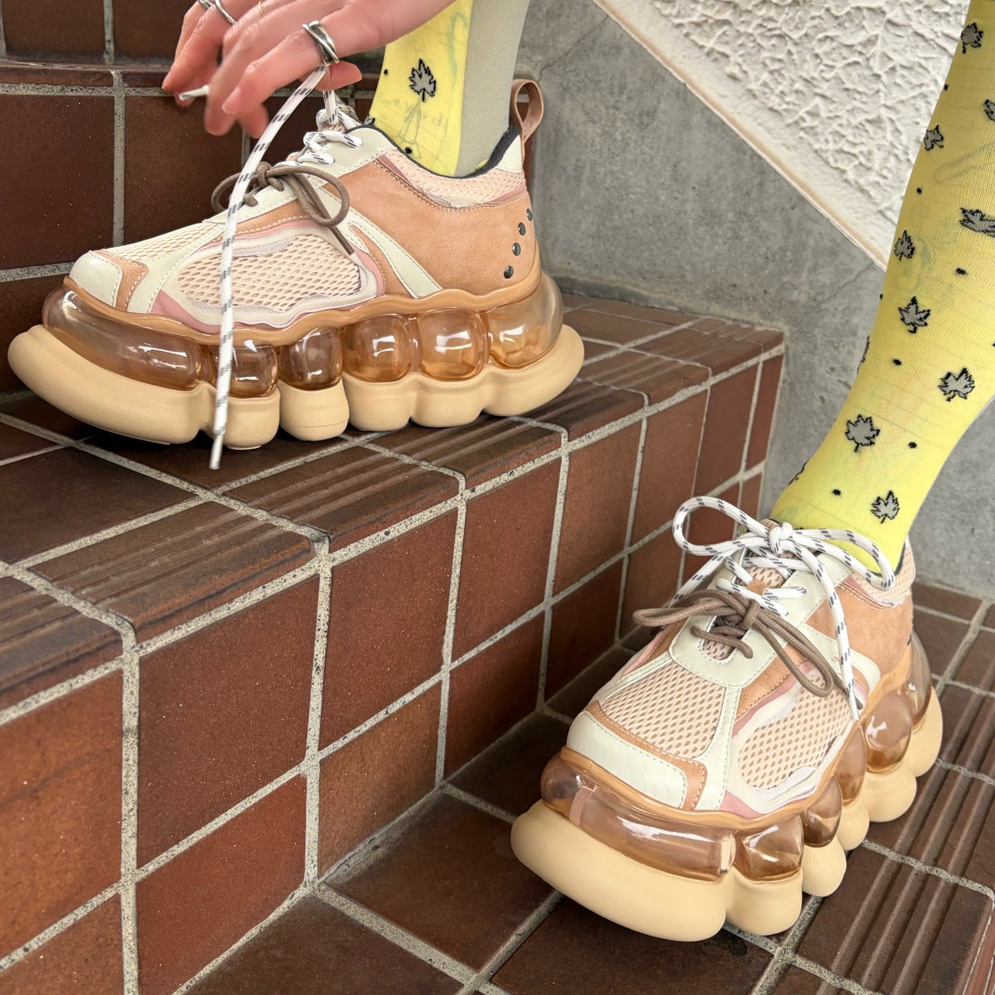 JEWELRY ARK CAVE / BEIGE / MIKIOSAKABEスニーカー