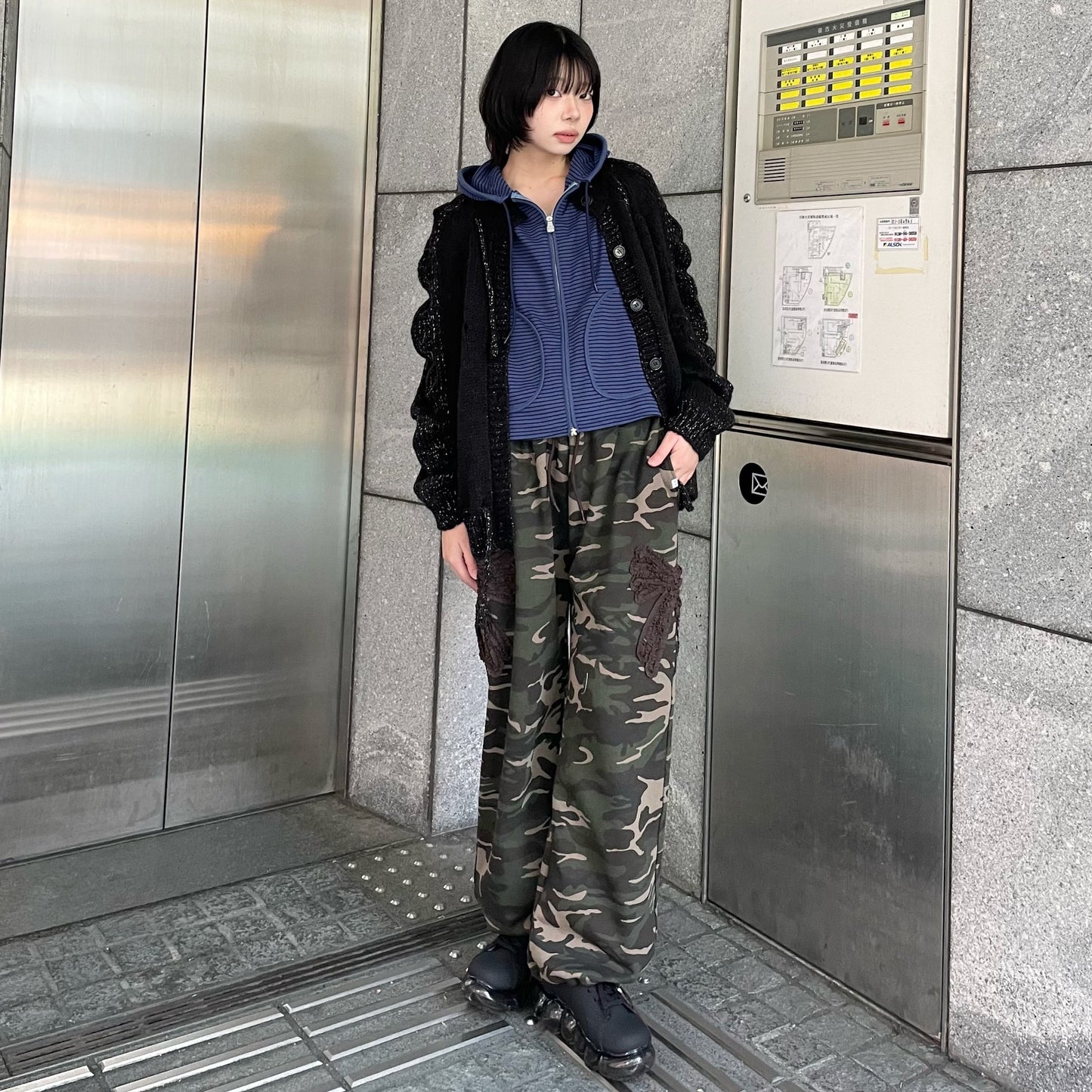 Glittered Knit Strap Cardigan / Black / グリッターニットストラップカーディガン
