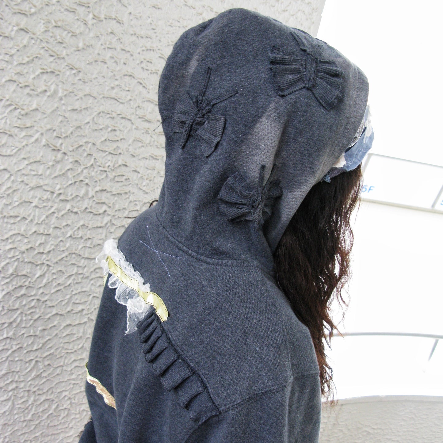 trust teji x TONII MONDO collabolation ★ Bond tie hoodie / Gray / ボンドタイフーディー