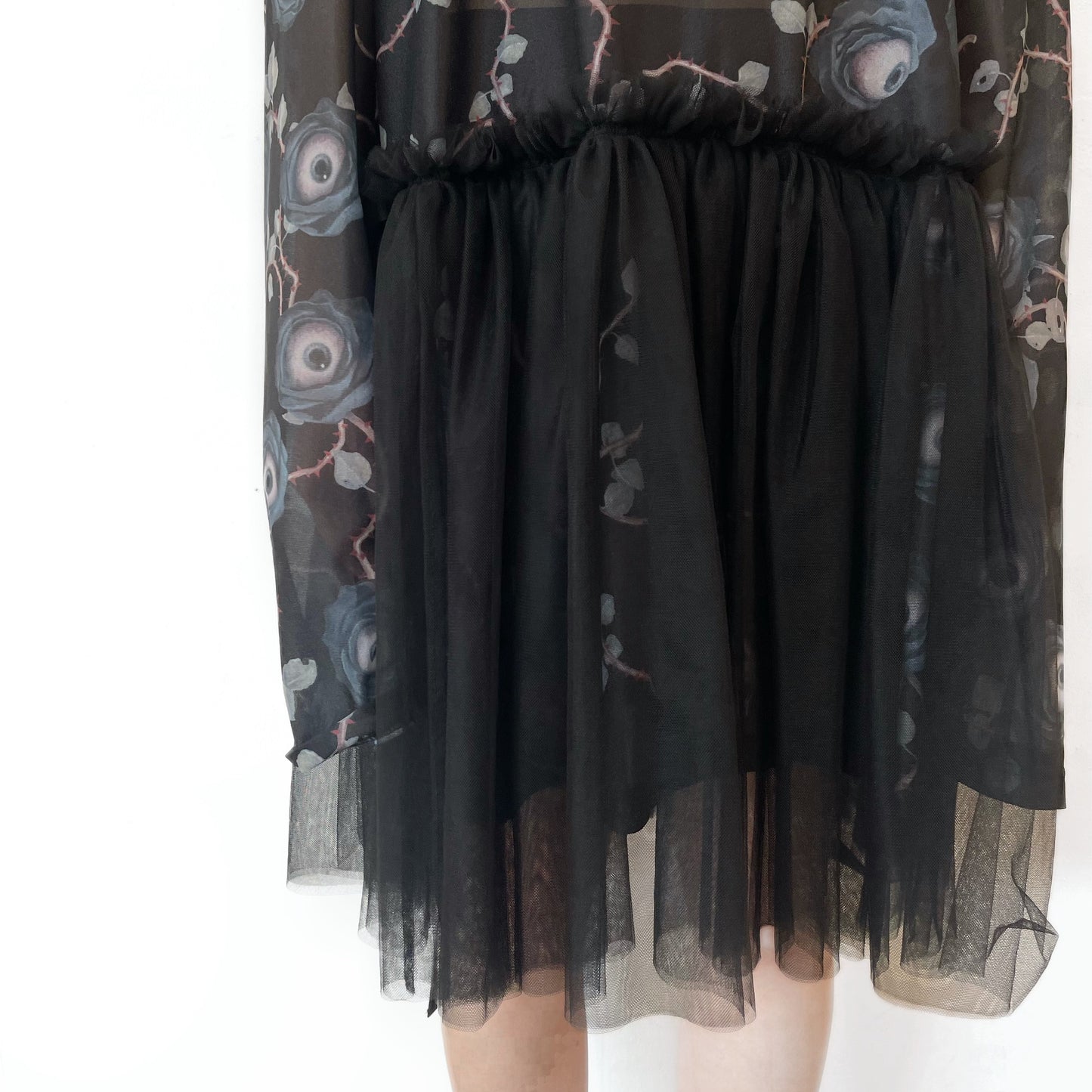 SYMBIOSIS LONG  SLEEVE SHEER DRESS ARTWORK BY TREVOR BROWN / BLACK / フード付きシアードレス