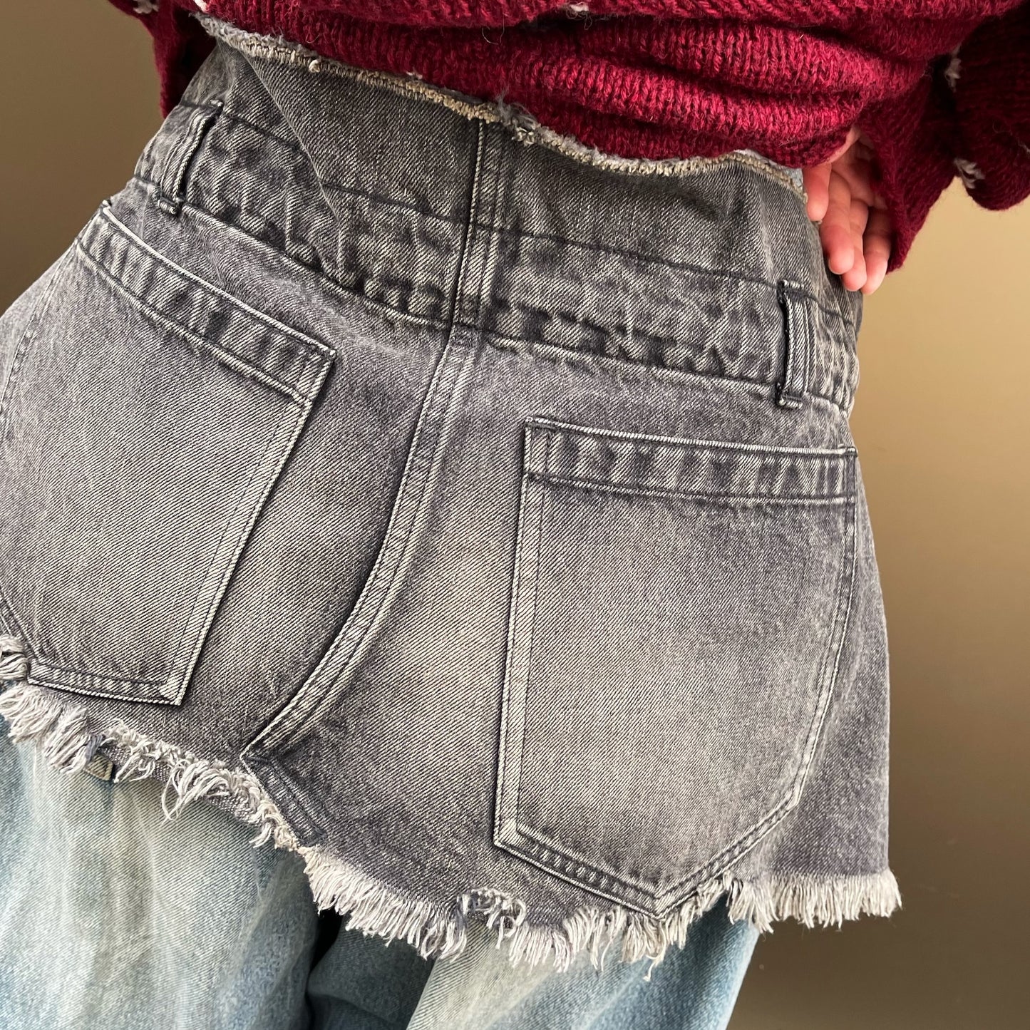 MINI CUT OFF DENIM SKIRT / BLACK / ショートデニムスカート