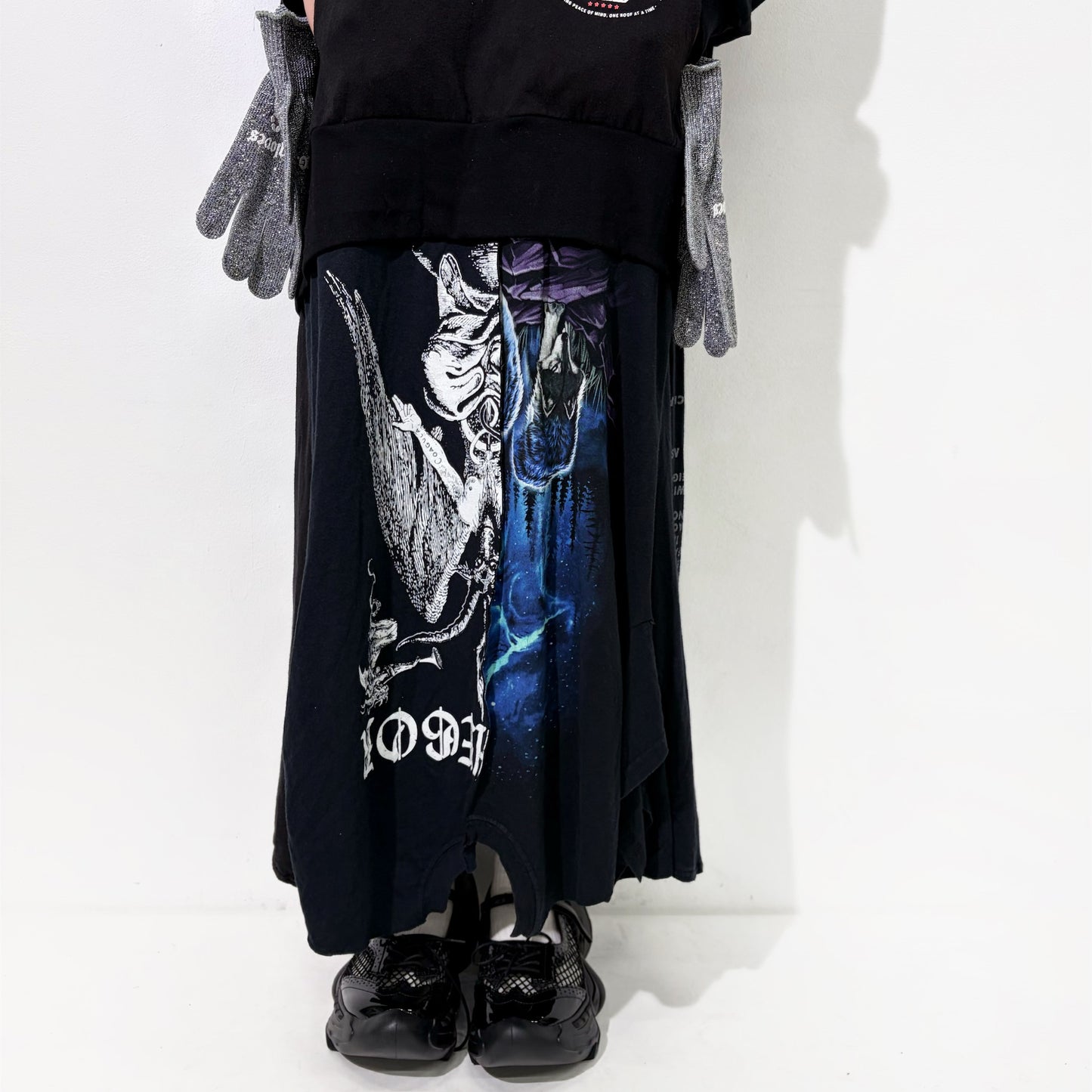 GLOVE-TROTTING RECONSTRUCTED DRESS / BLACK / Tシャツ構築レイヤードドレス