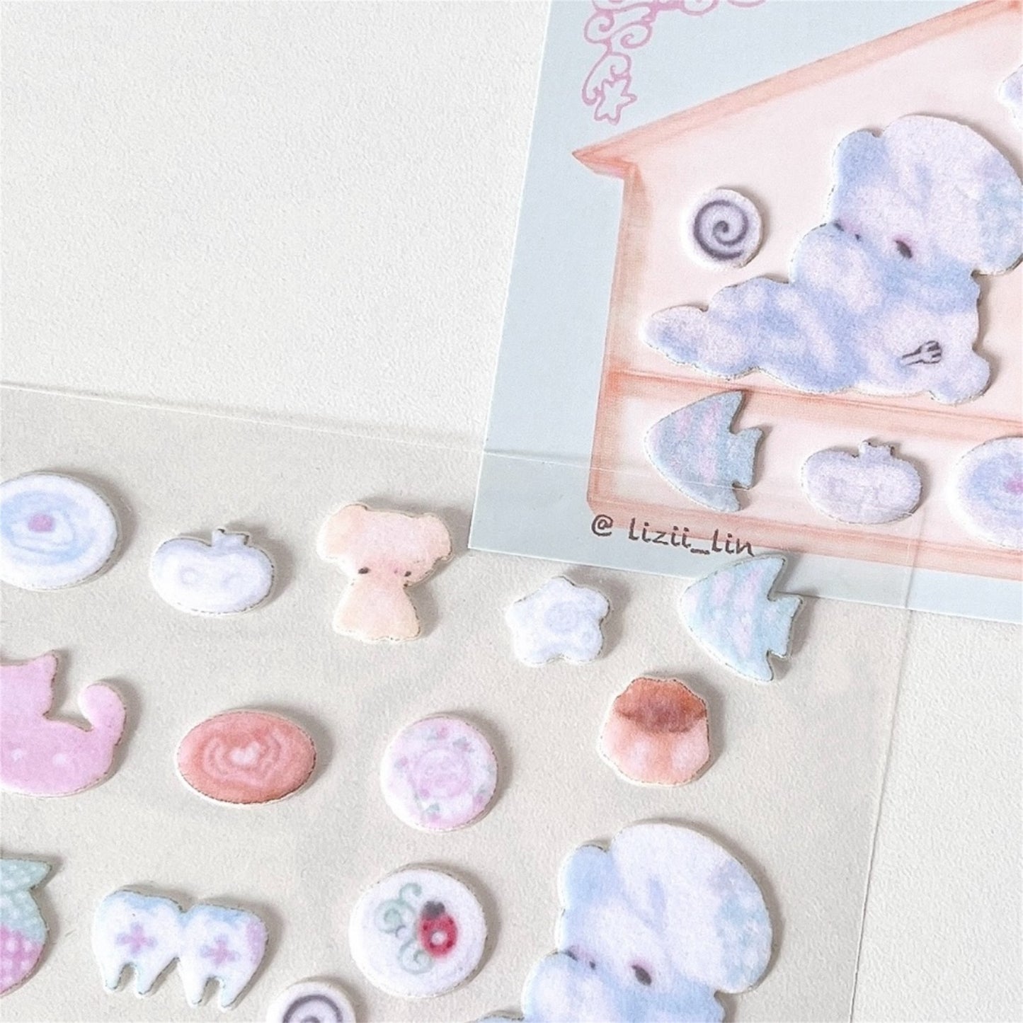 【lizilin】Button House Flocked 3D Sticker / ステッカー
