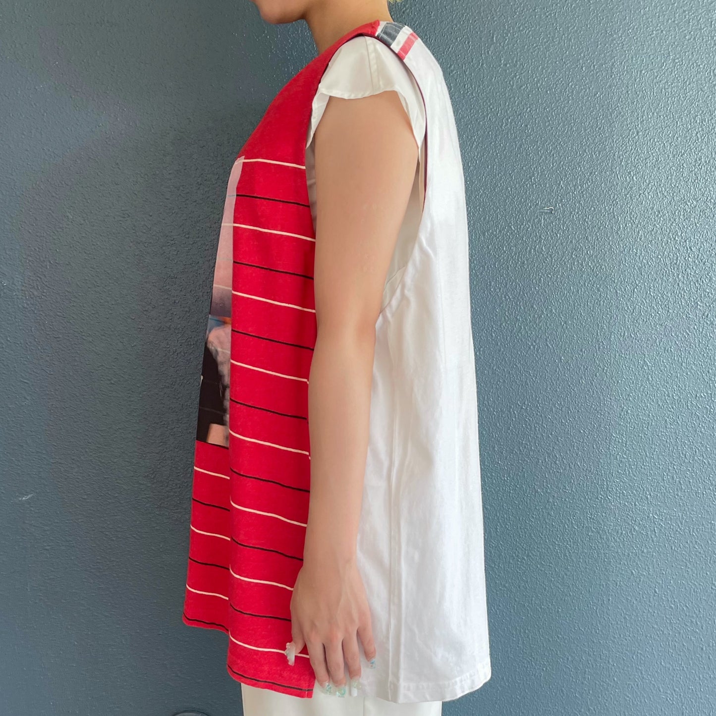 V NECK SLEEVELESS T / JOY / 2WAYグラフィックTシャツ
