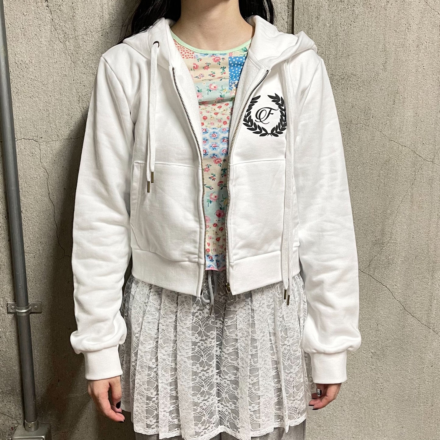 [fa.er.ie] eyelet corset hood zip-up / ivory / コルセットフードジップアップ
